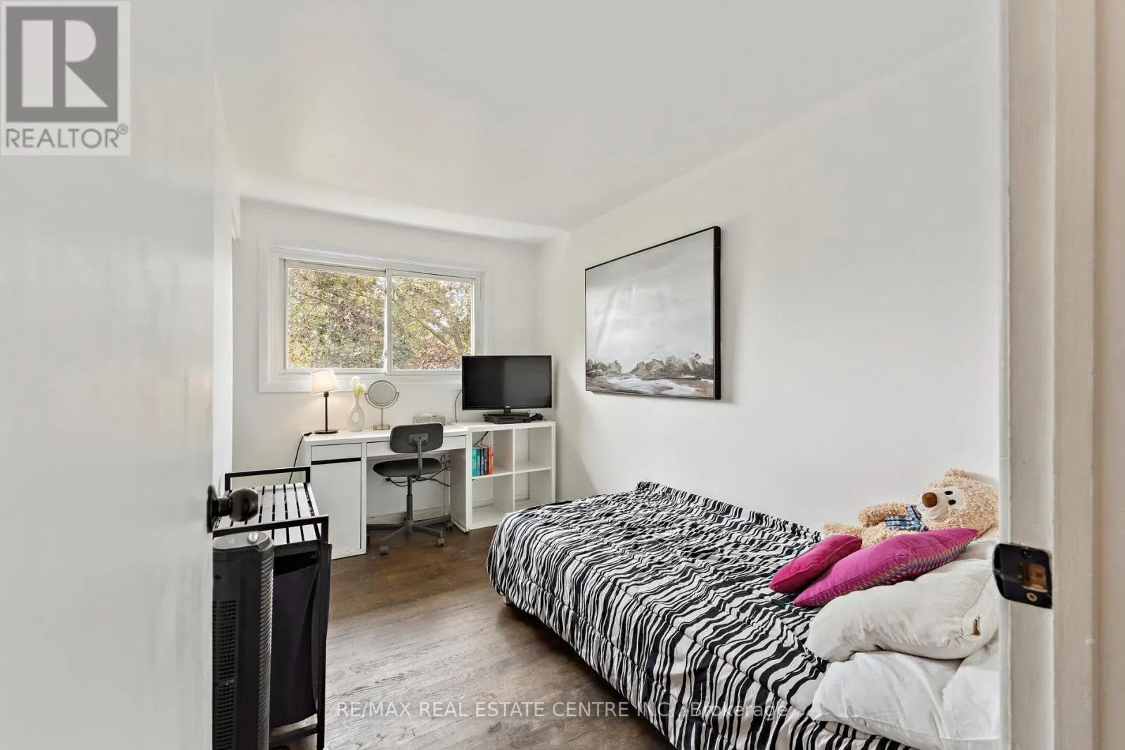 102 RUTHERFORD ROAD N