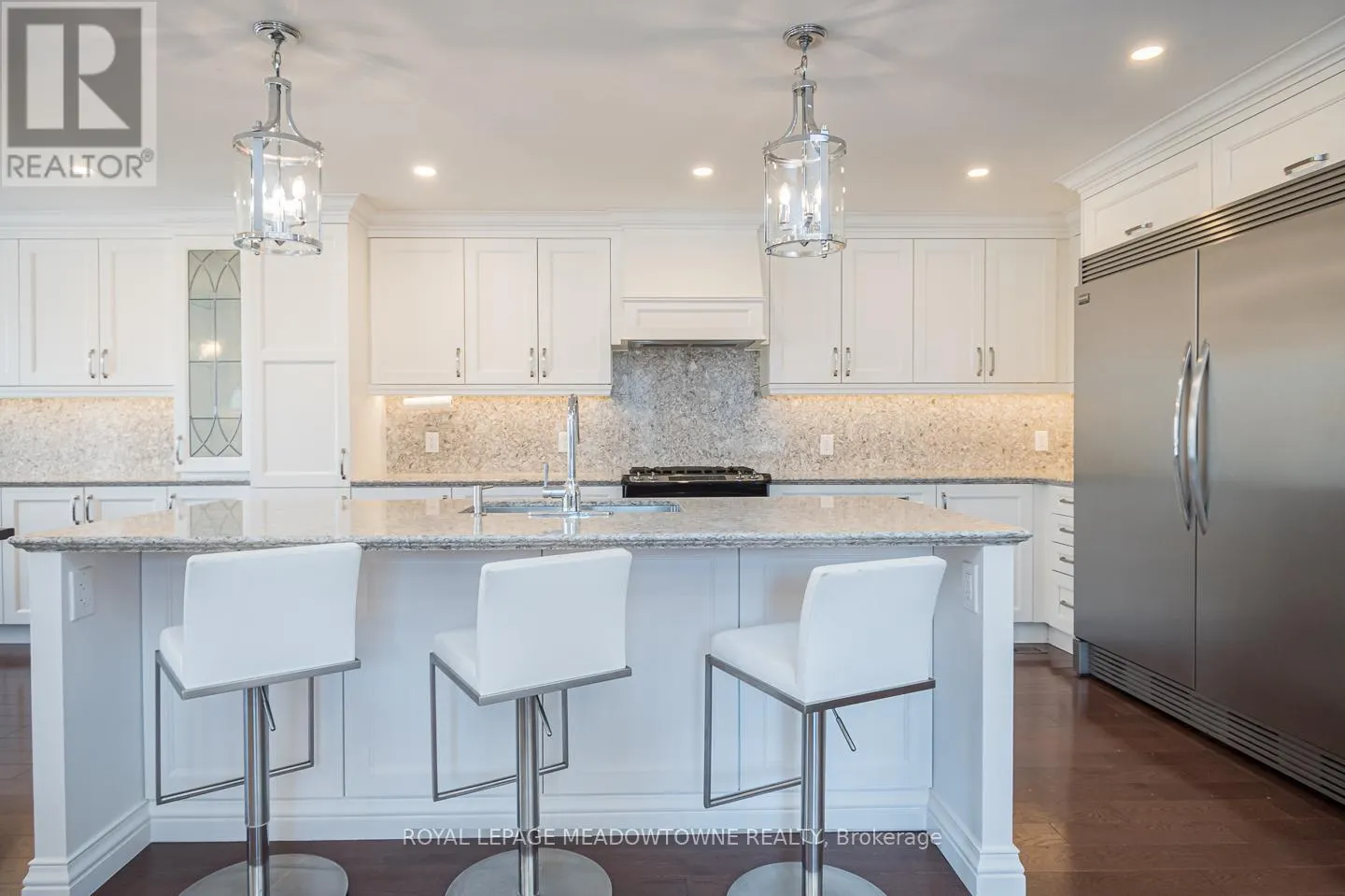 UPPER - 611 BEAVER COURT