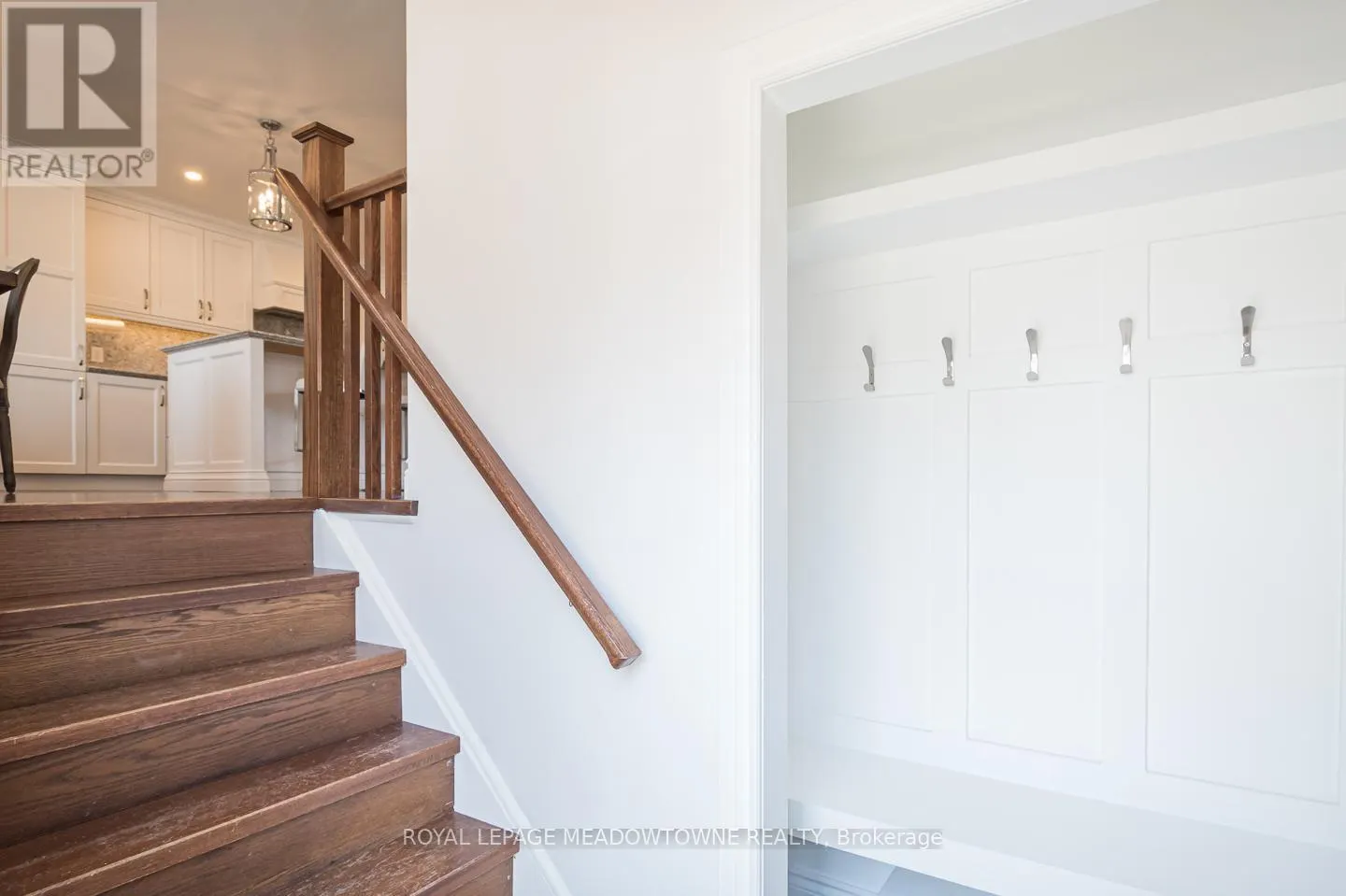 UPPER - 611 BEAVER COURT