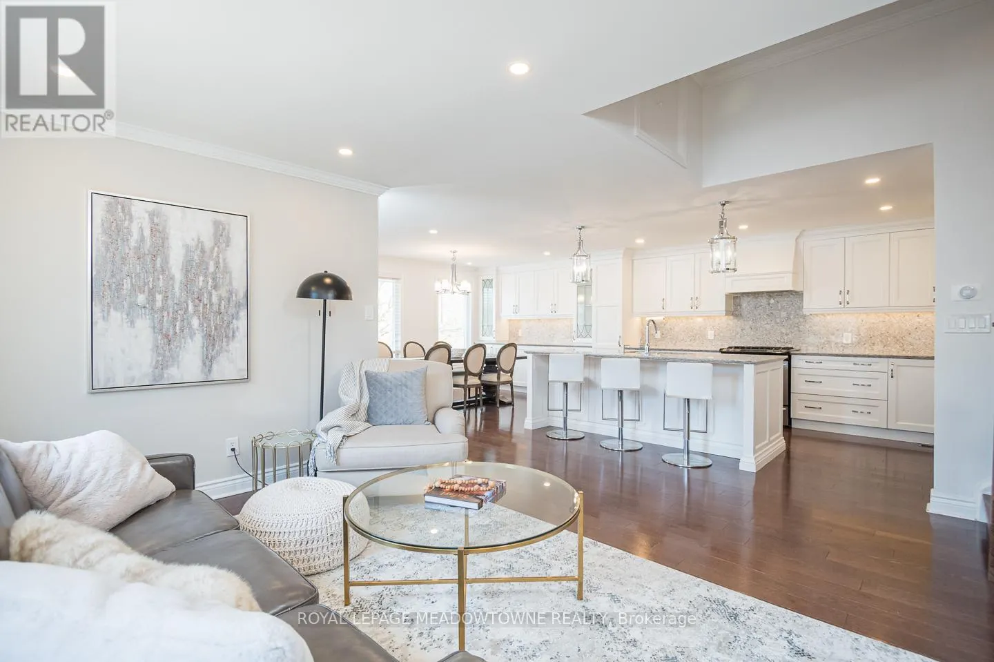 UPPER - 611 BEAVER COURT