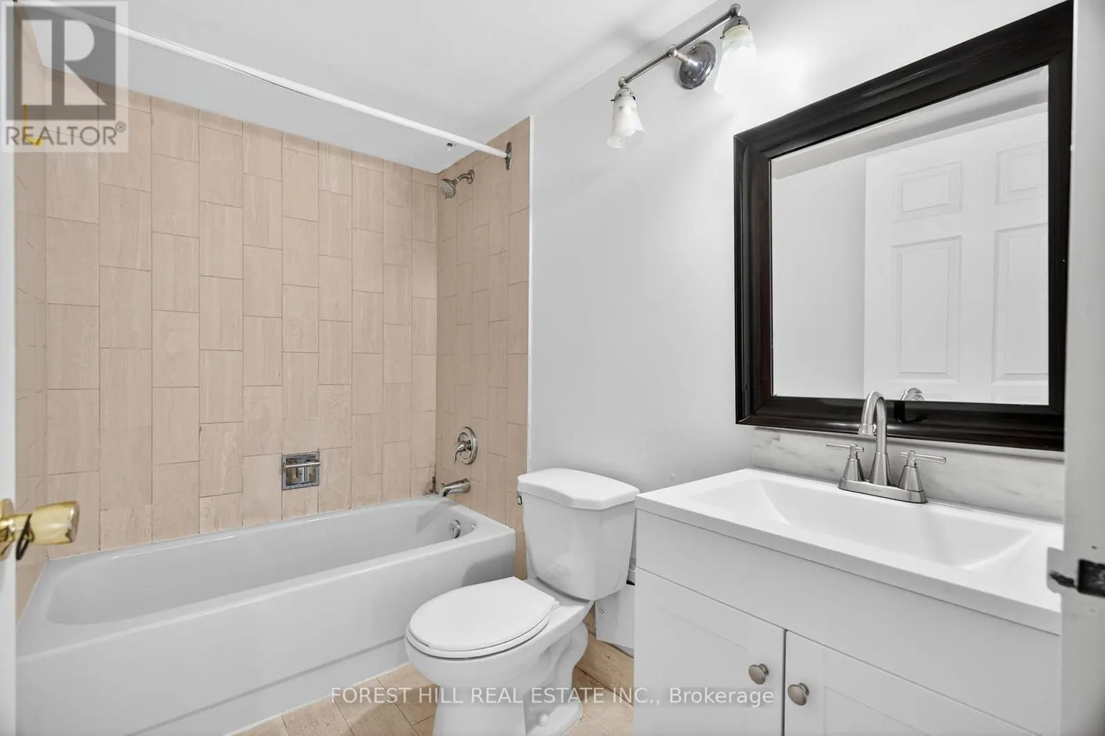 210 - 285 ENFIELD PLACE N