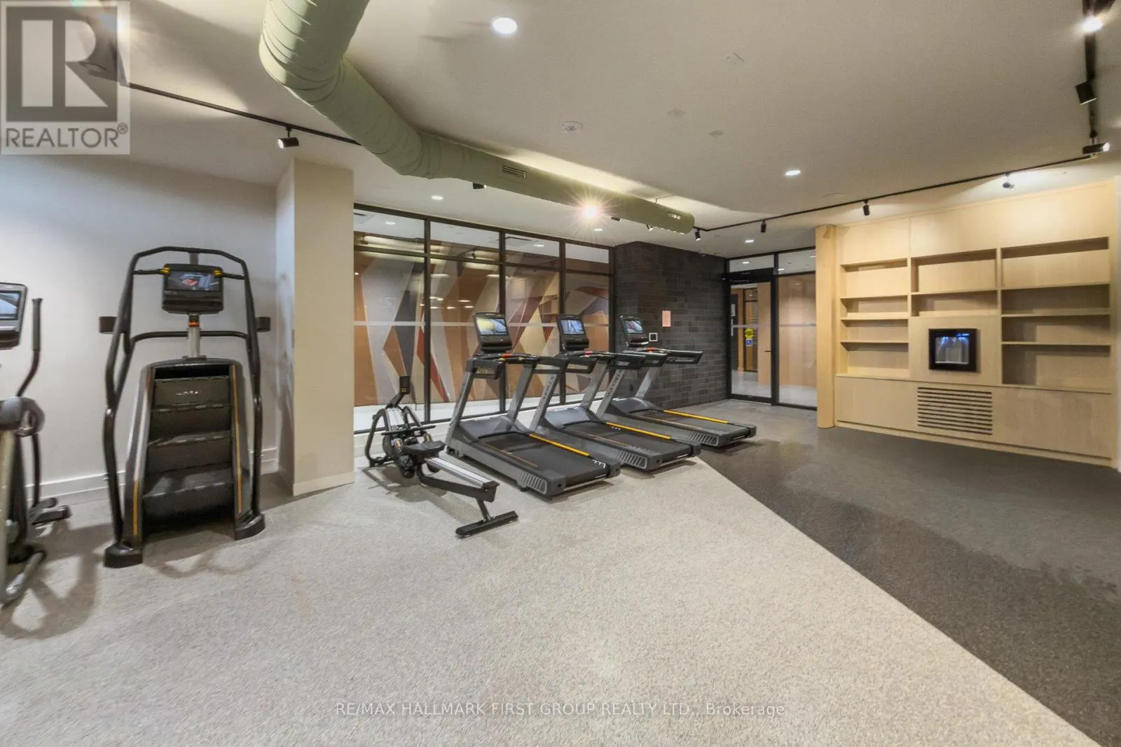 1201 - 2495 EGLINTON AVENUE W