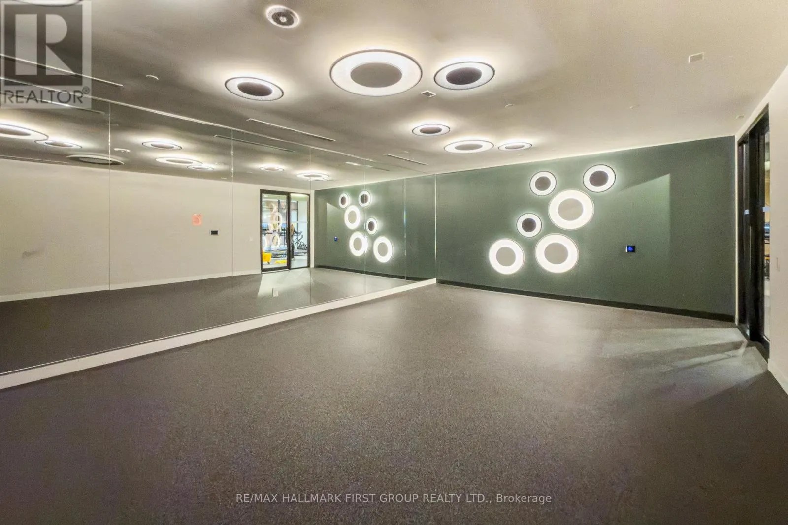 1201 - 2495 EGLINTON AVENUE W