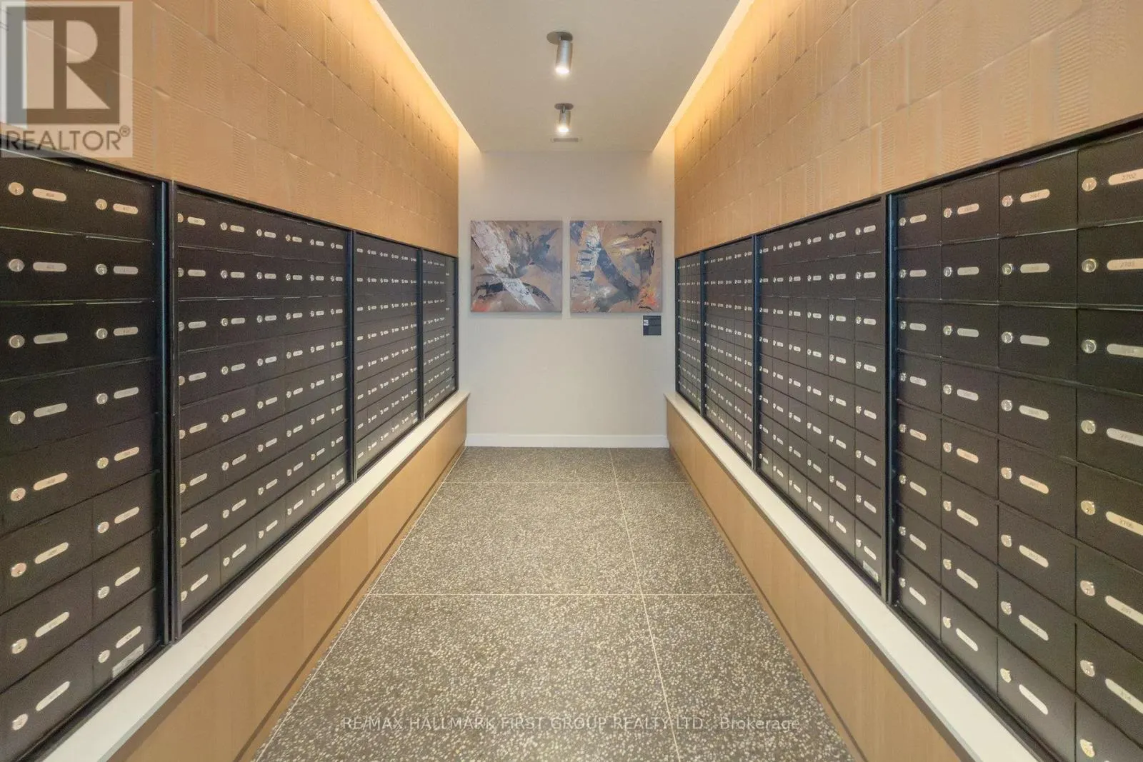 1201 - 2495 EGLINTON AVENUE W