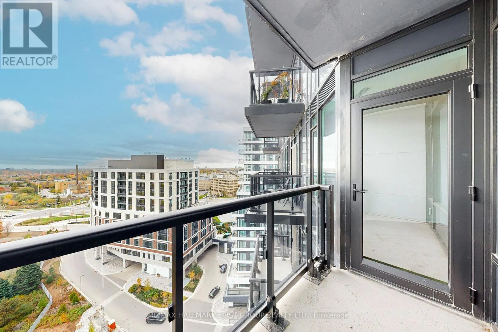 1201 - 2495 EGLINTON AVENUE W