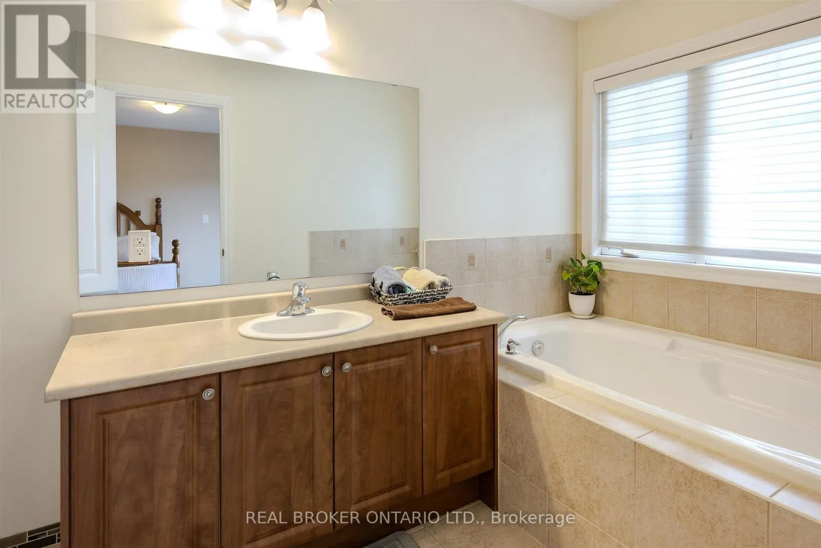 636 SERAFINI CRESCENT