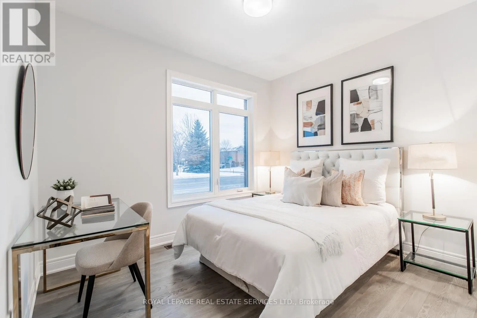 2733 WESTOAK TRAILS BOULEVARD