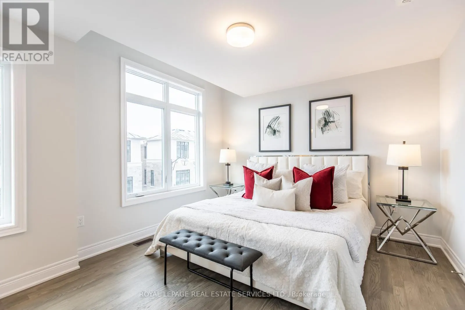 2733 WESTOAK TRAILS BOULEVARD