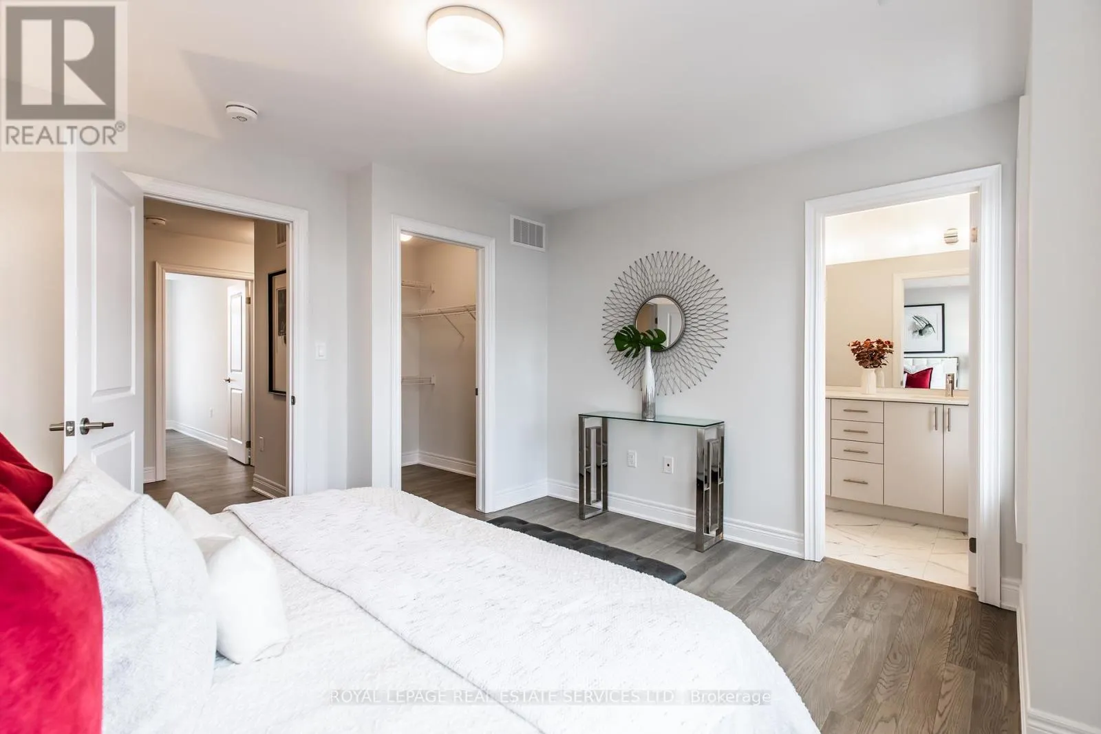 2733 WESTOAK TRAILS BOULEVARD