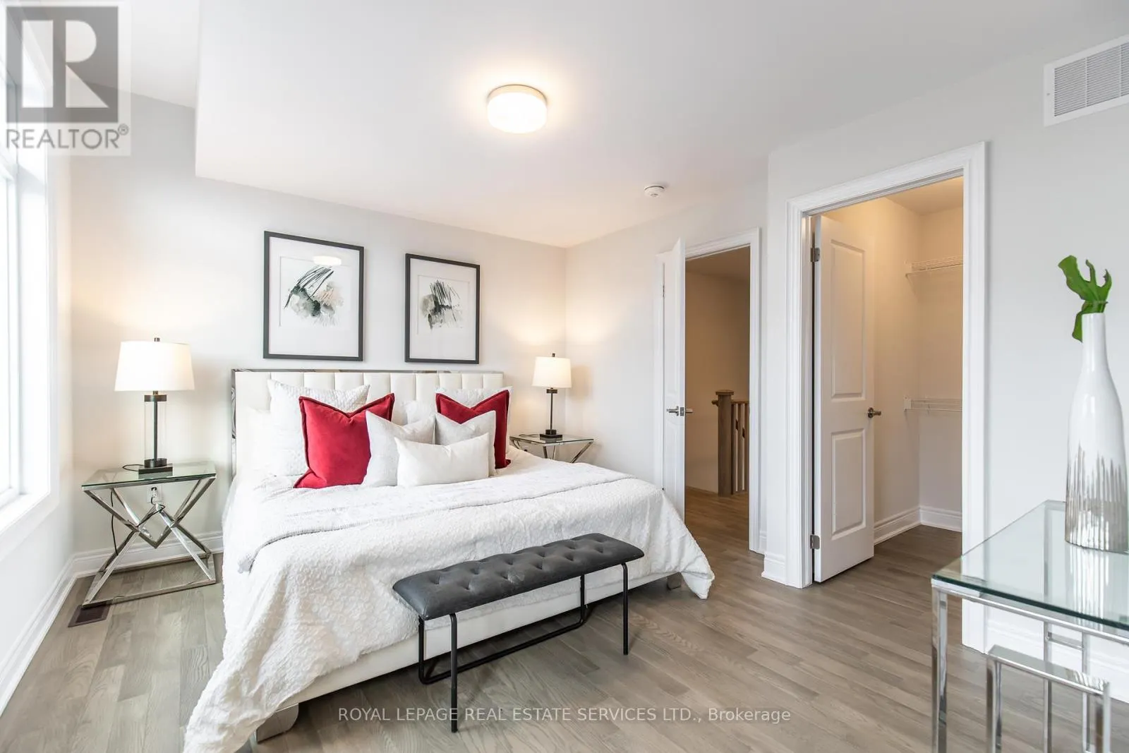 2733 WESTOAK TRAILS BOULEVARD