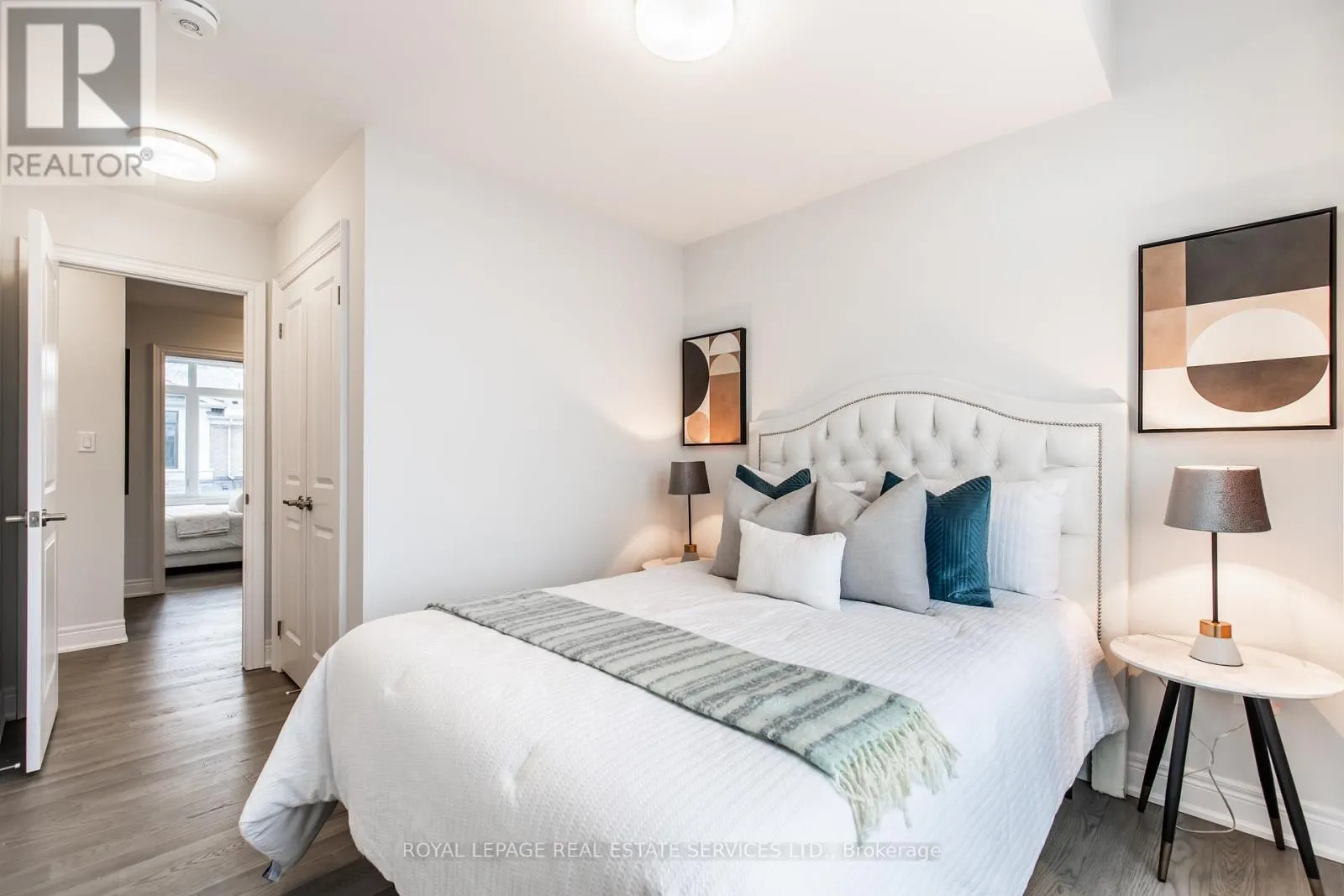 2733 WESTOAK TRAILS BOULEVARD