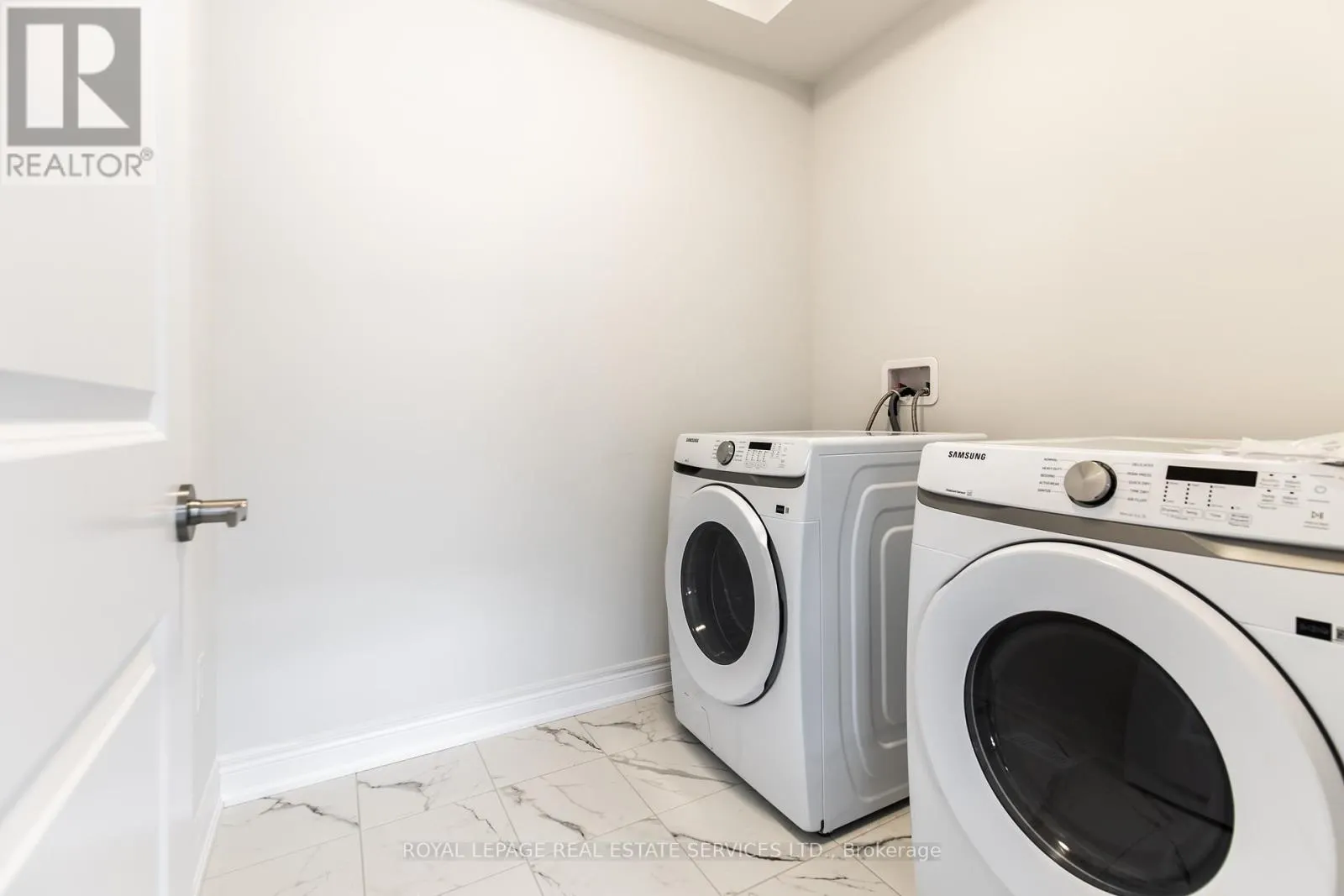 2733 WESTOAK TRAILS BOULEVARD