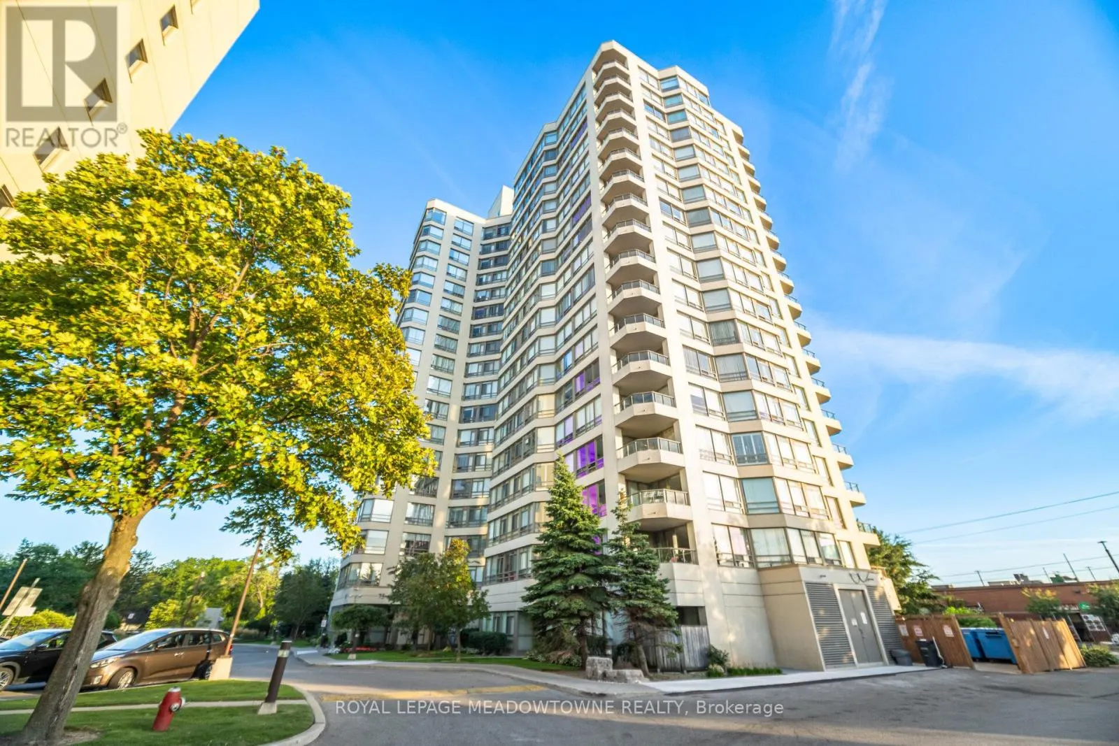 406 - 75 KING STREET E