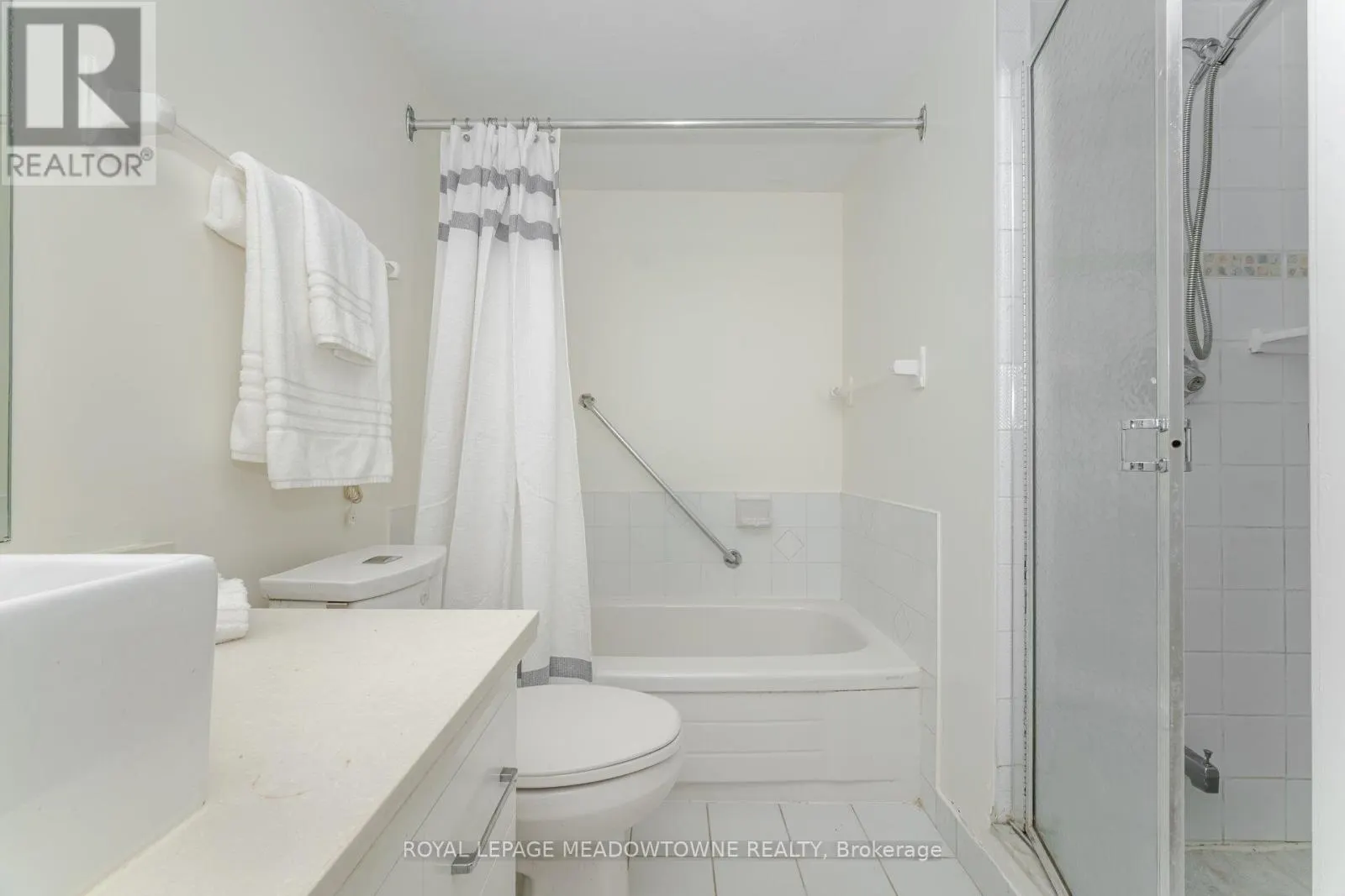 406 - 75 KING STREET E