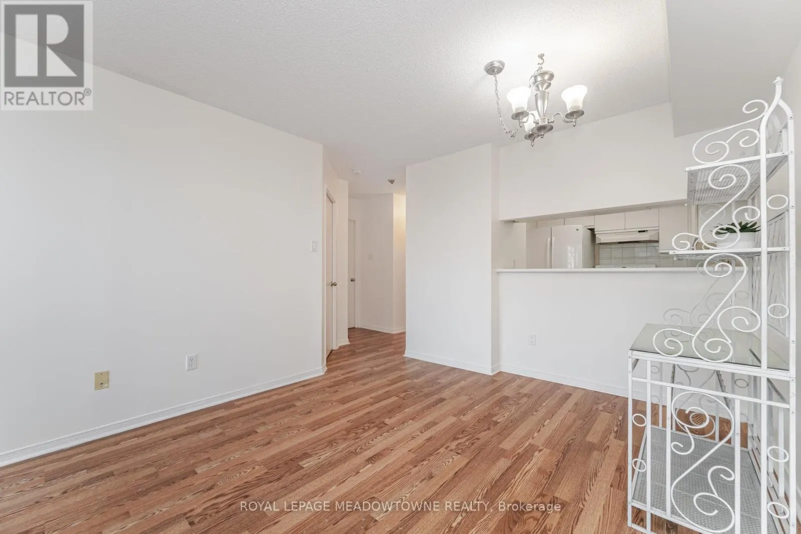 406 - 75 KING STREET E