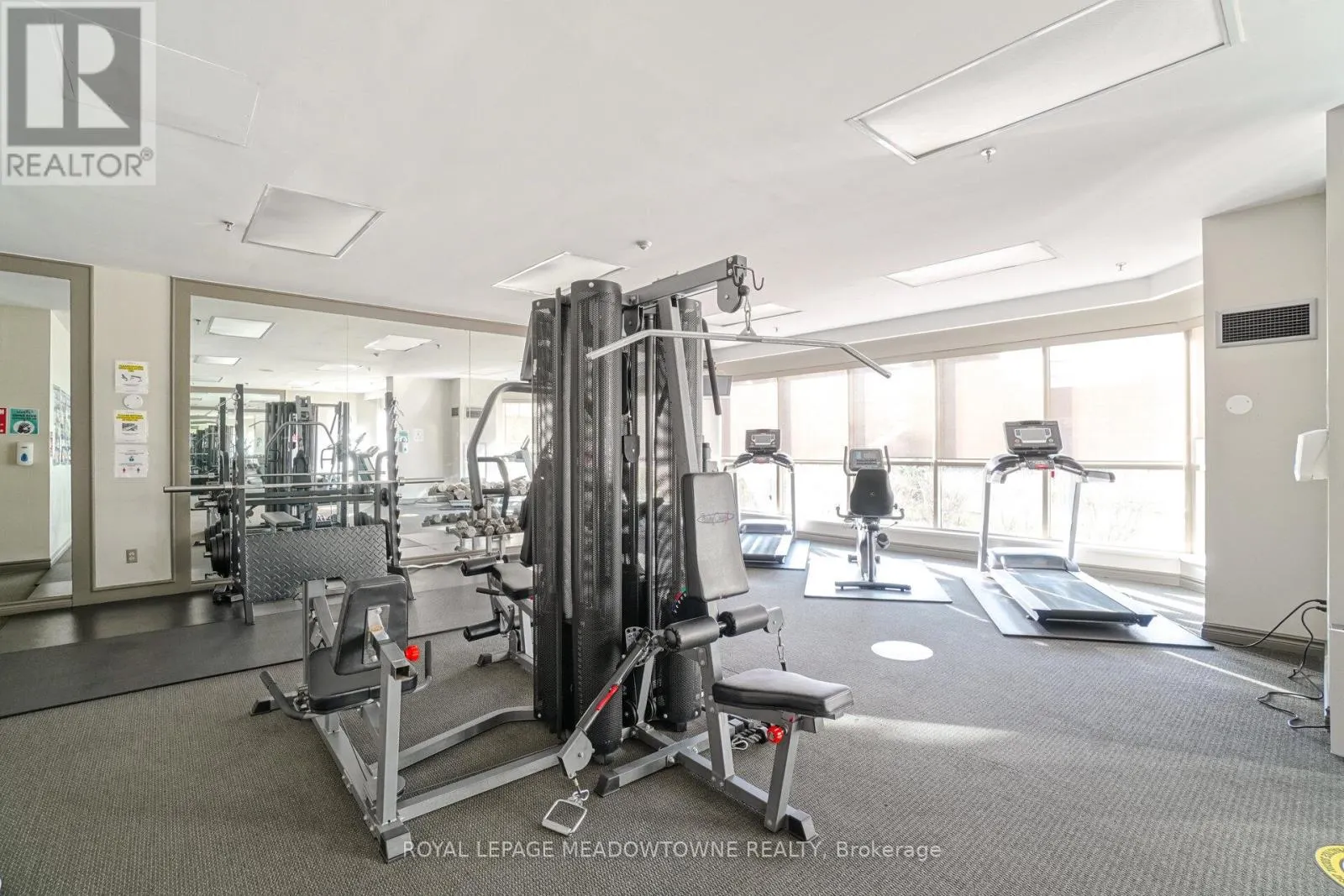 406 - 75 KING STREET E