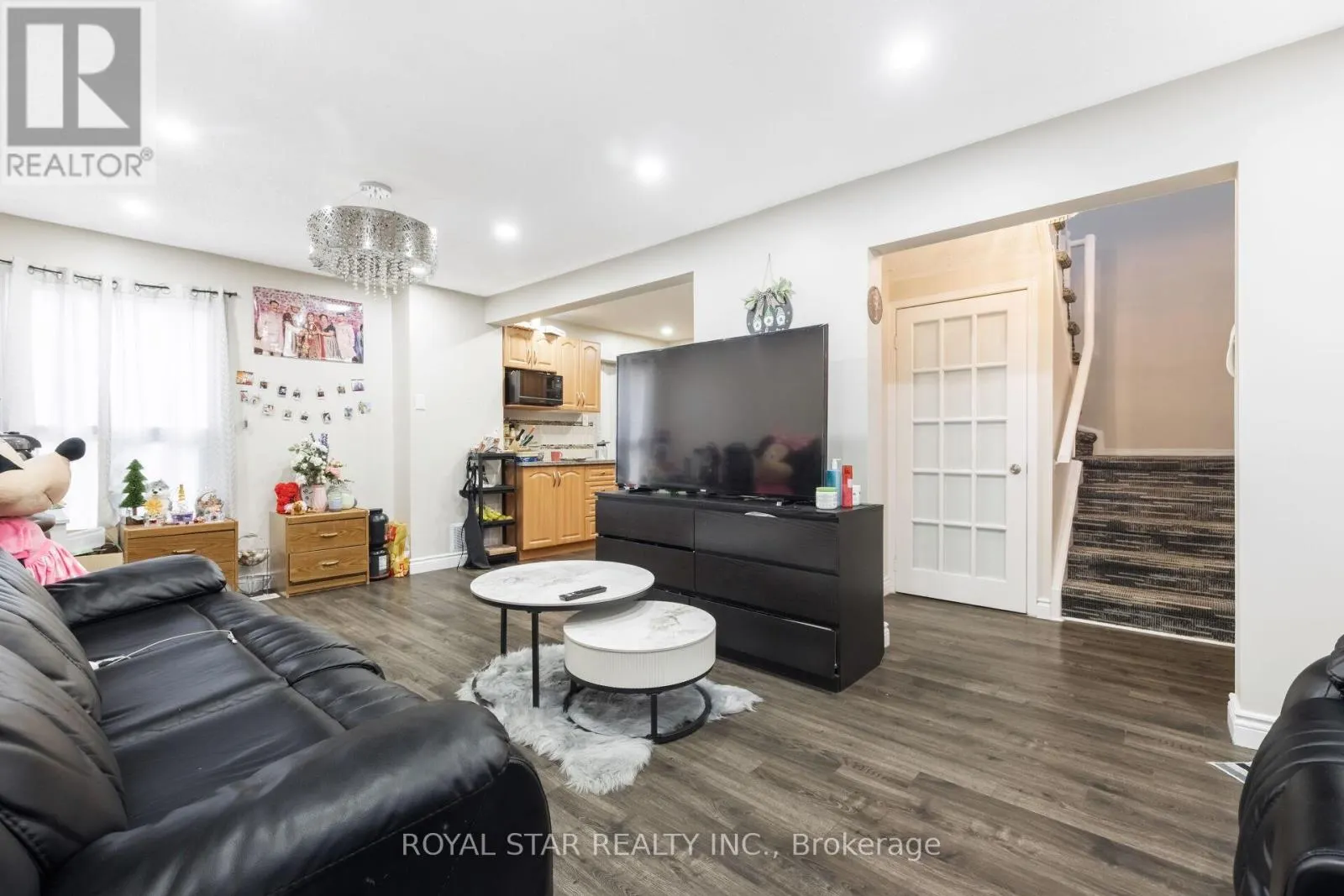 137 ECCLESTONE DRIVE