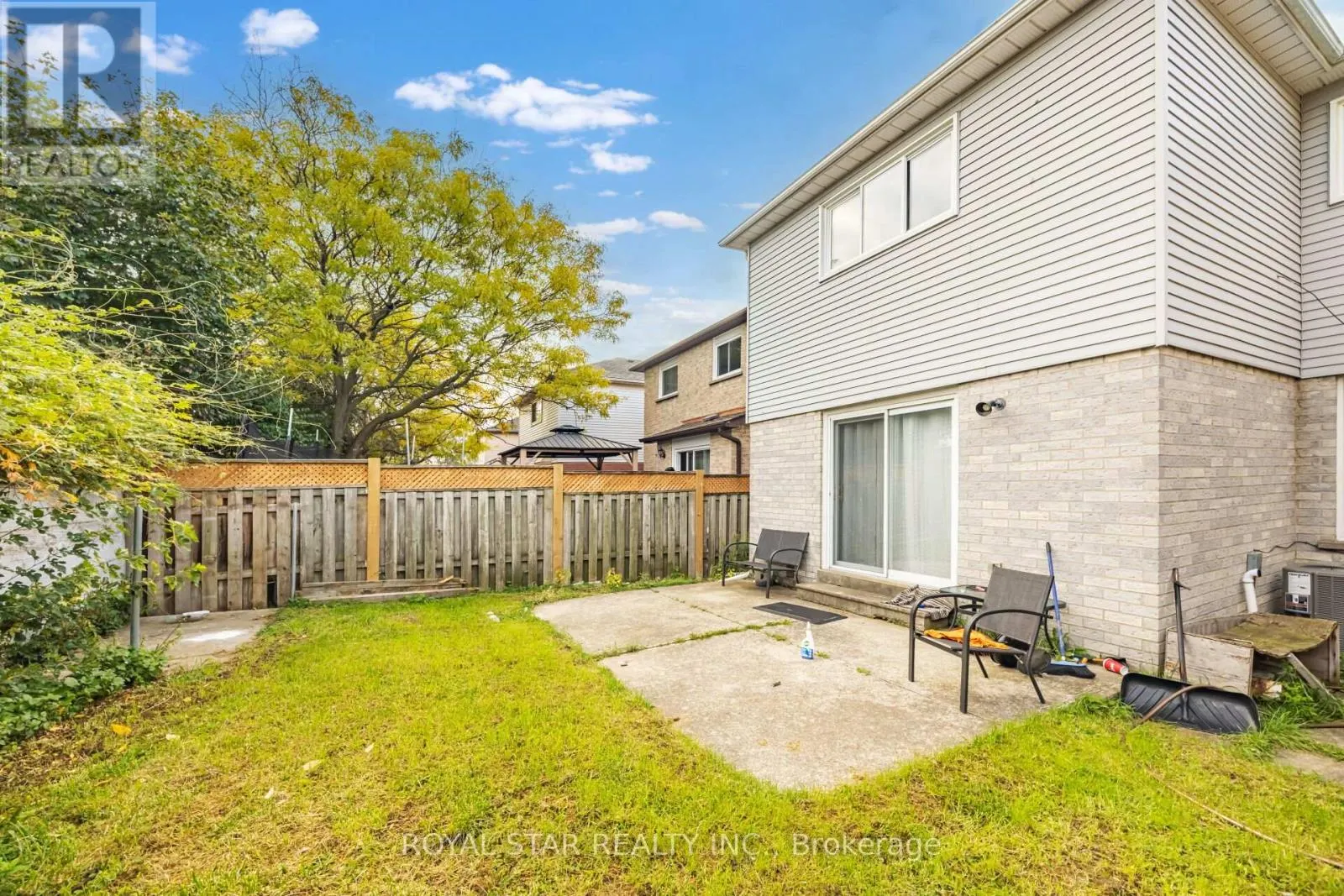 137 ECCLESTONE DRIVE