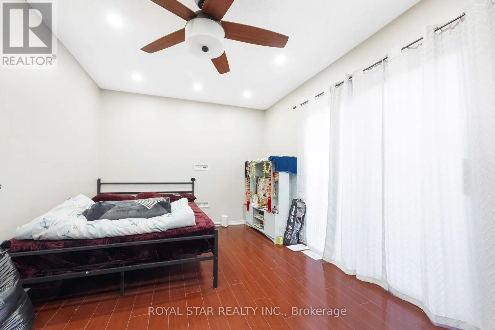 137 ECCLESTONE DRIVE