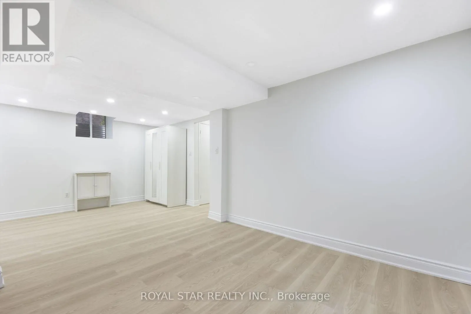 137 ECCLESTONE DRIVE