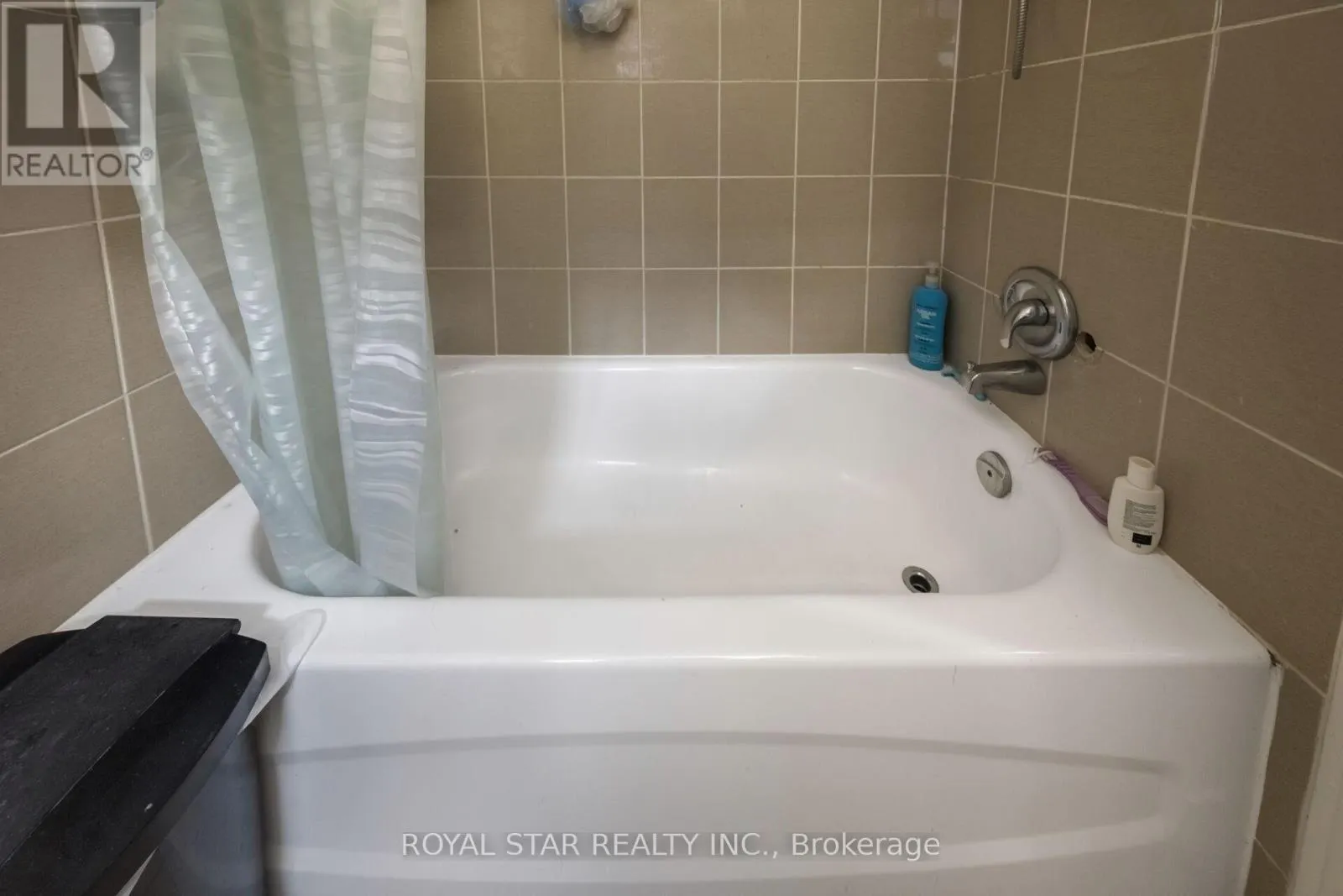 137 ECCLESTONE DRIVE