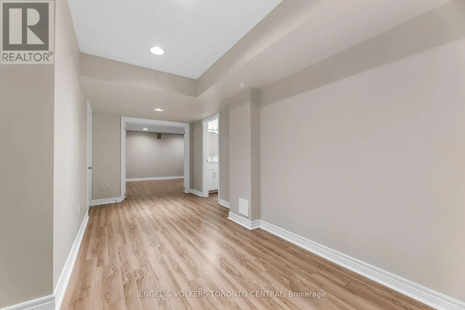 1510 SAMUELSON CIRCLE