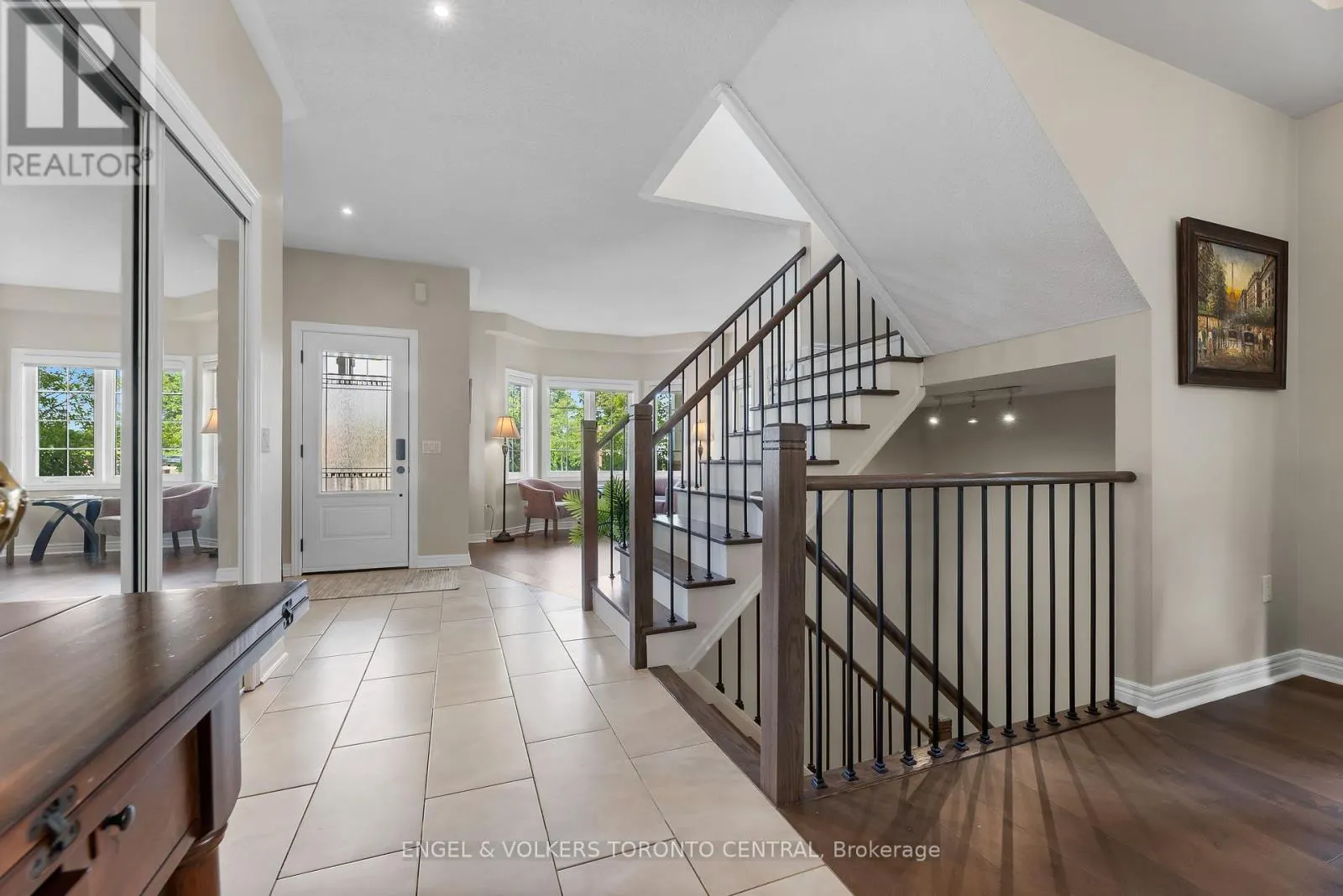 1510 SAMUELSON CIRCLE