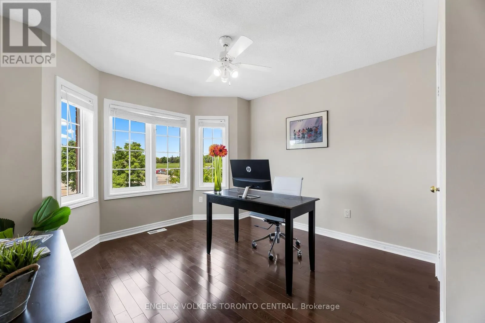 1510 SAMUELSON CIRCLE