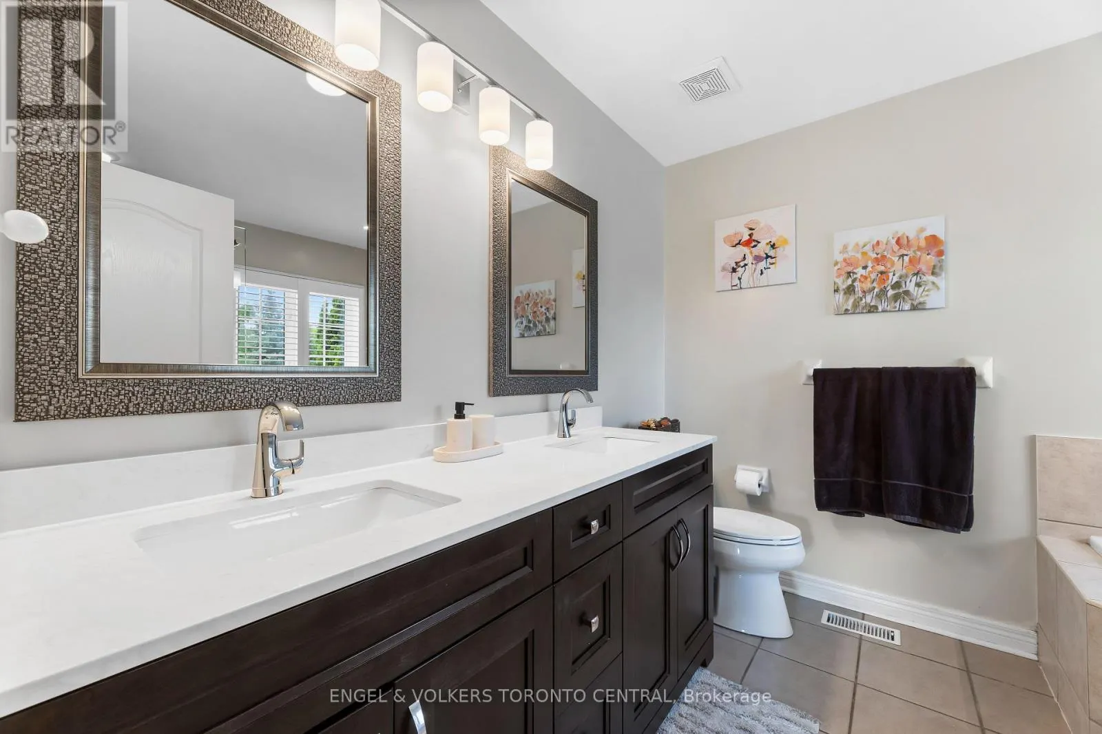 1510 SAMUELSON CIRCLE