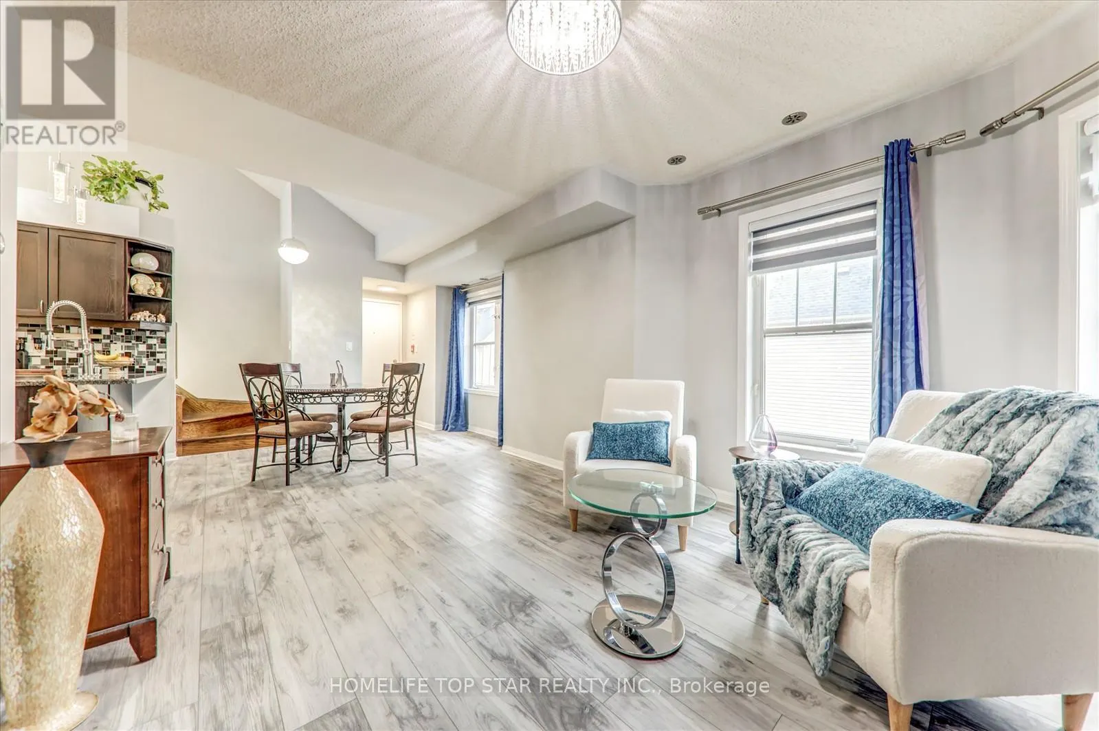 6 - 710 NEIGHBOURHOOD CIRCLE