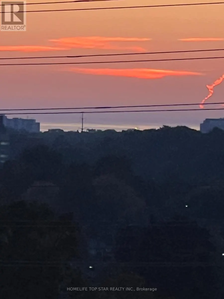 6 - 710 NEIGHBOURHOOD CIRCLE