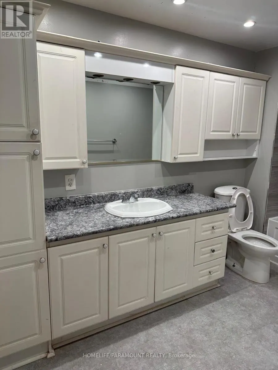 FRONT UNIT - 151 MORTON WAY