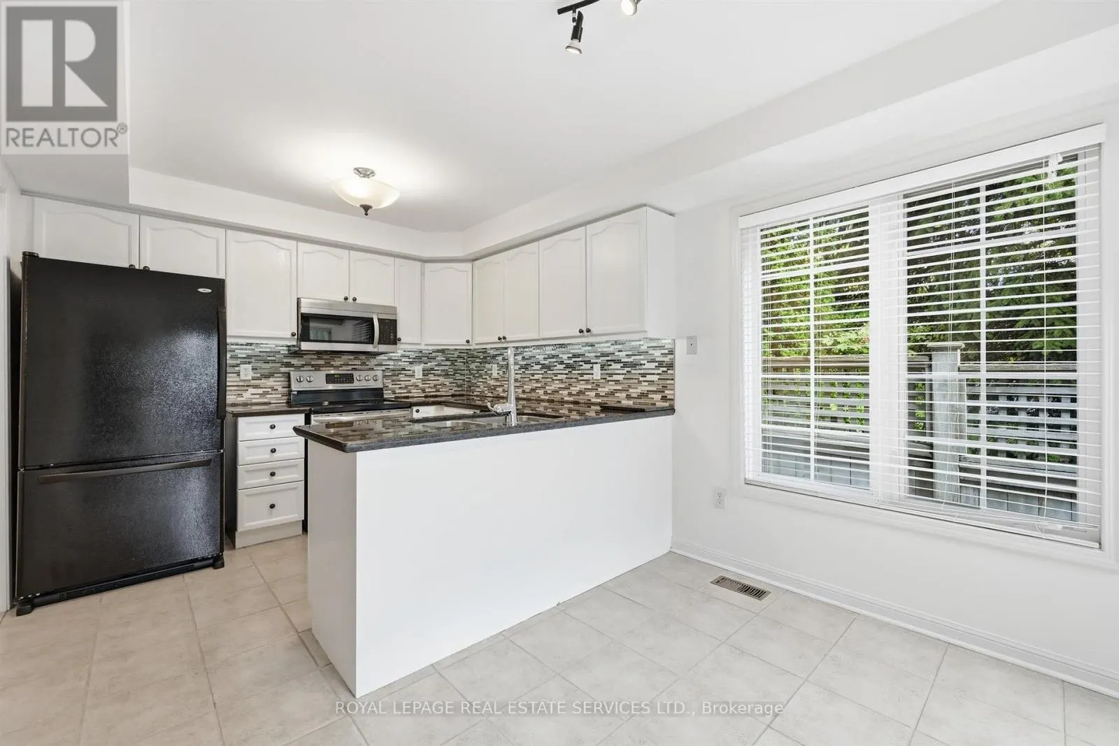 1324 ASHWOOD TERRACE