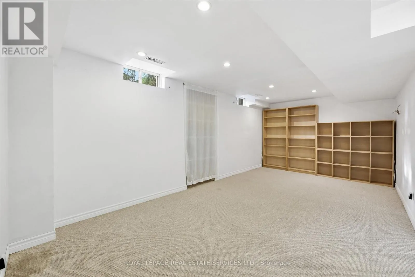 1324 ASHWOOD TERRACE