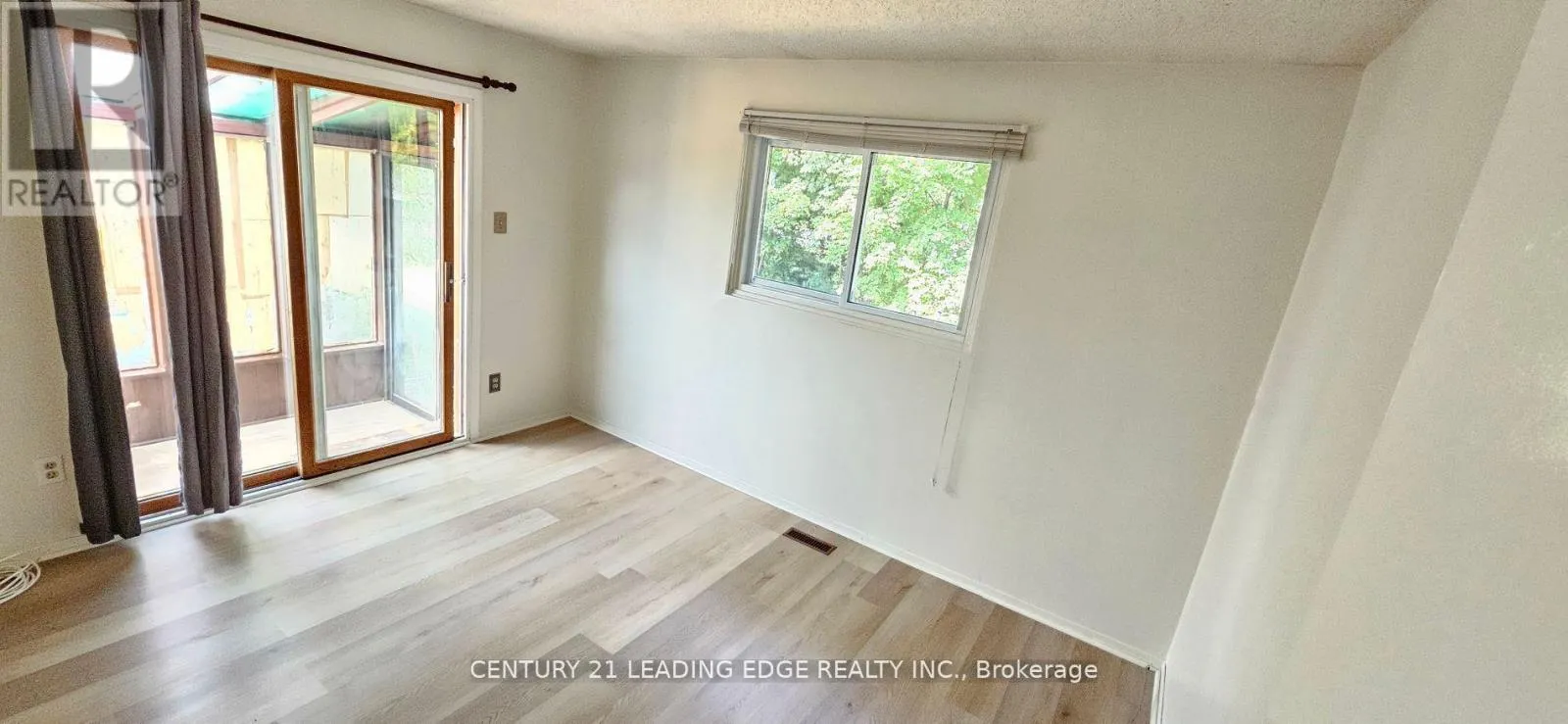 UPPER - 39 MALLARD CRESCENT