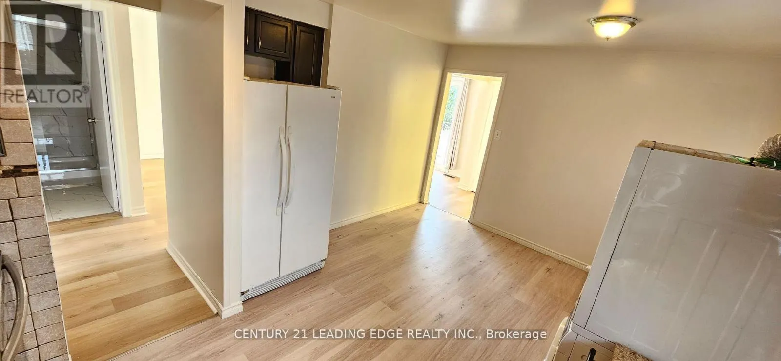 UPPER - 39 MALLARD CRESCENT