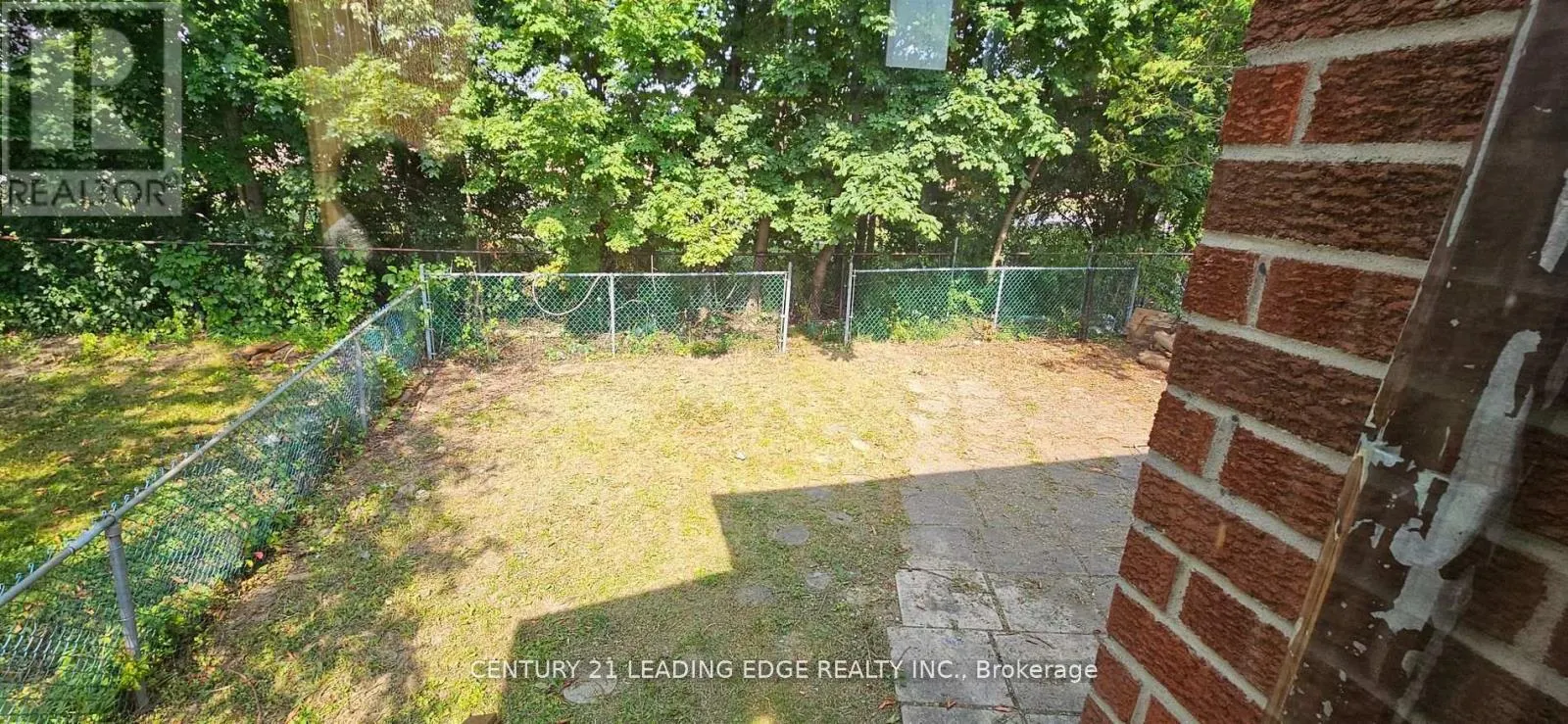 UPPER - 39 MALLARD CRESCENT