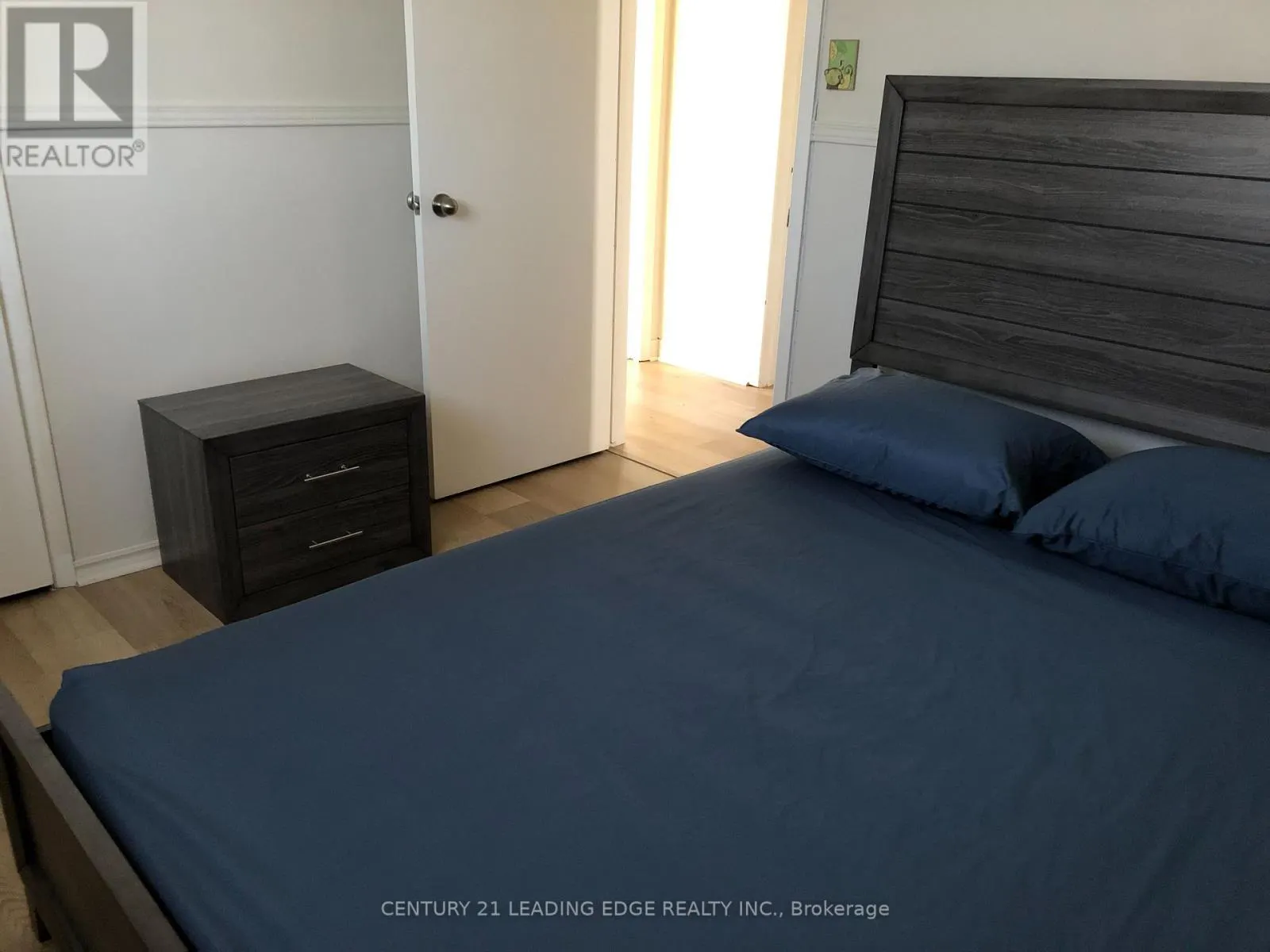 UPPER - 39 MALLARD CRESCENT