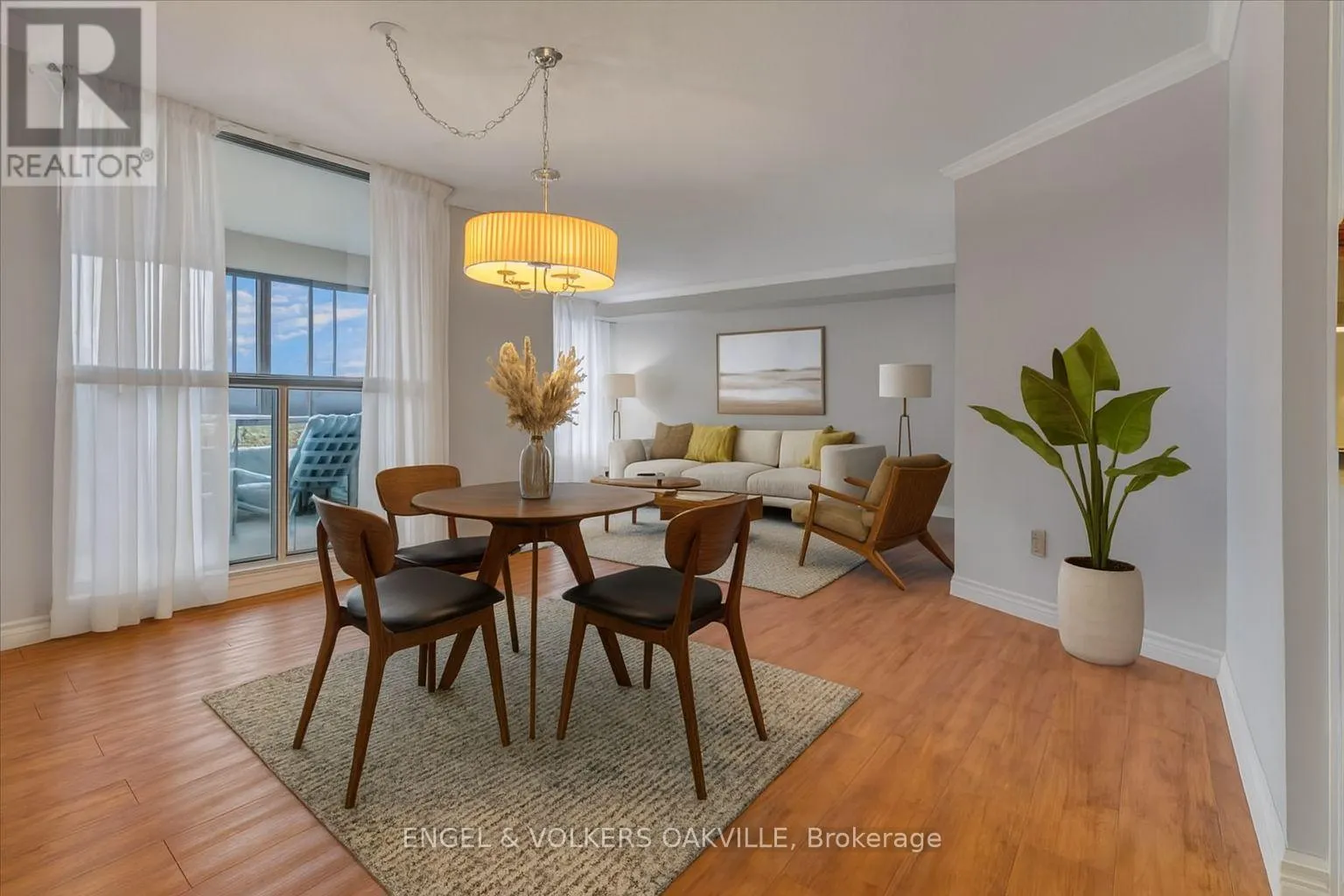 808 - 1580 MISSISSAUGA VALLEY BOULEVARD