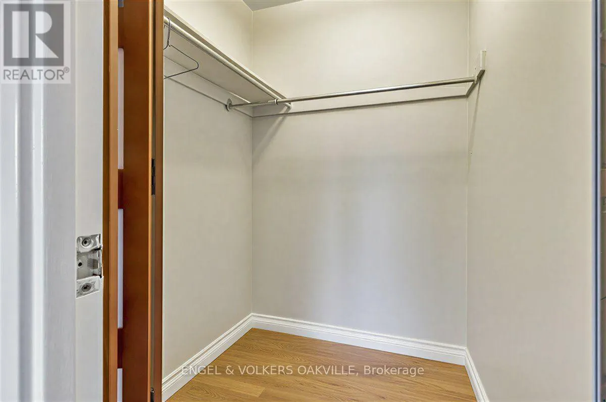 808 - 1580 MISSISSAUGA VALLEY BOULEVARD