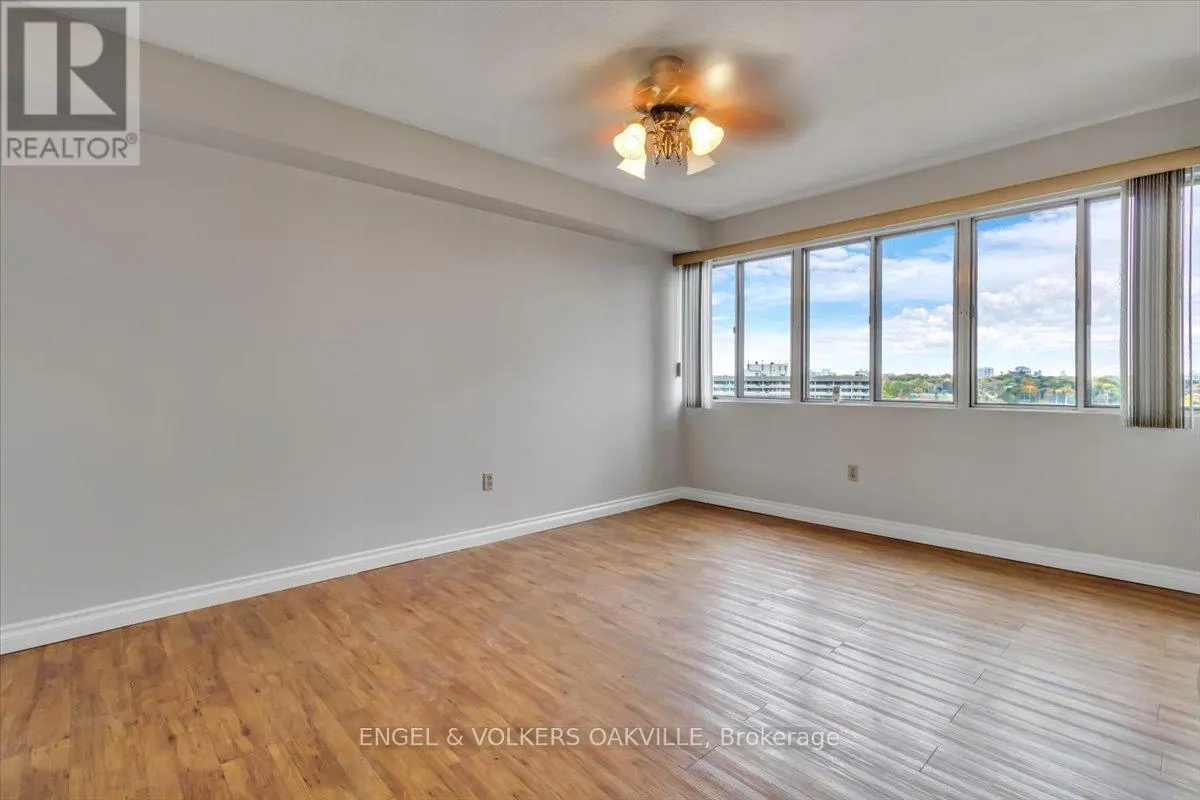 808 - 1580 MISSISSAUGA VALLEY BOULEVARD