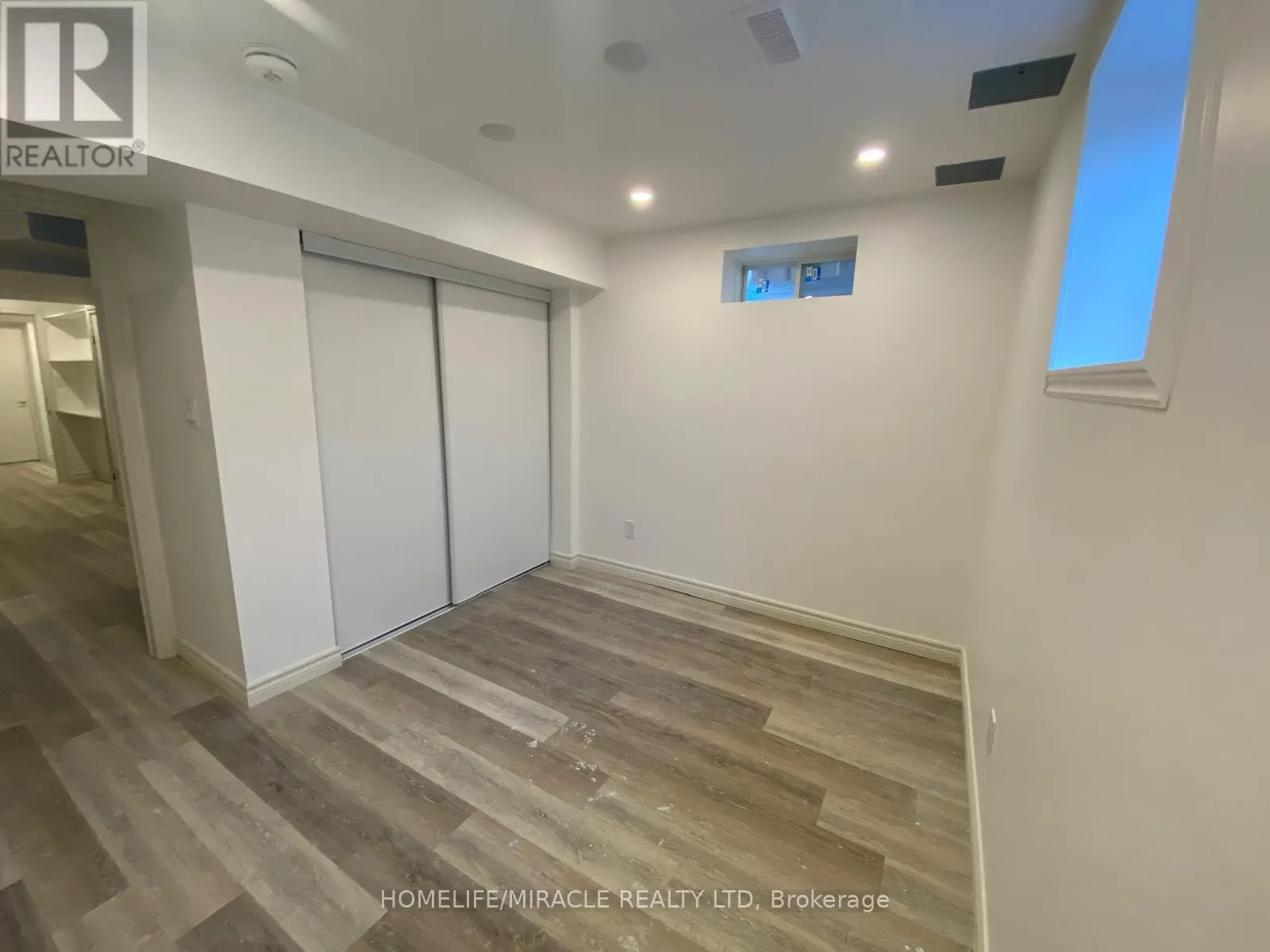 45 SNAPDRAGON SQUARE