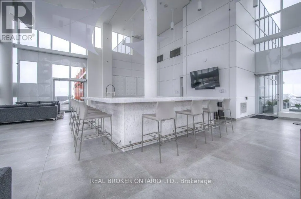 705 - 500 BROCK AVENUE