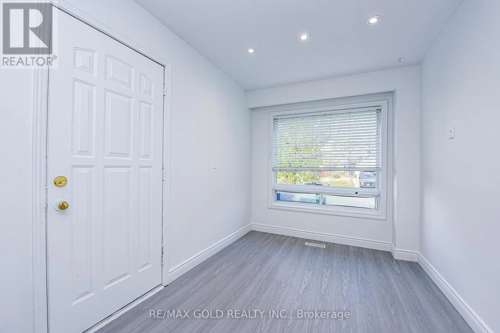 14 NOTTAWASAGA CRESCENT