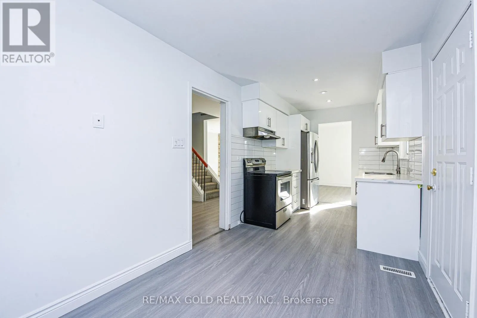 14 NOTTAWASAGA CRESCENT