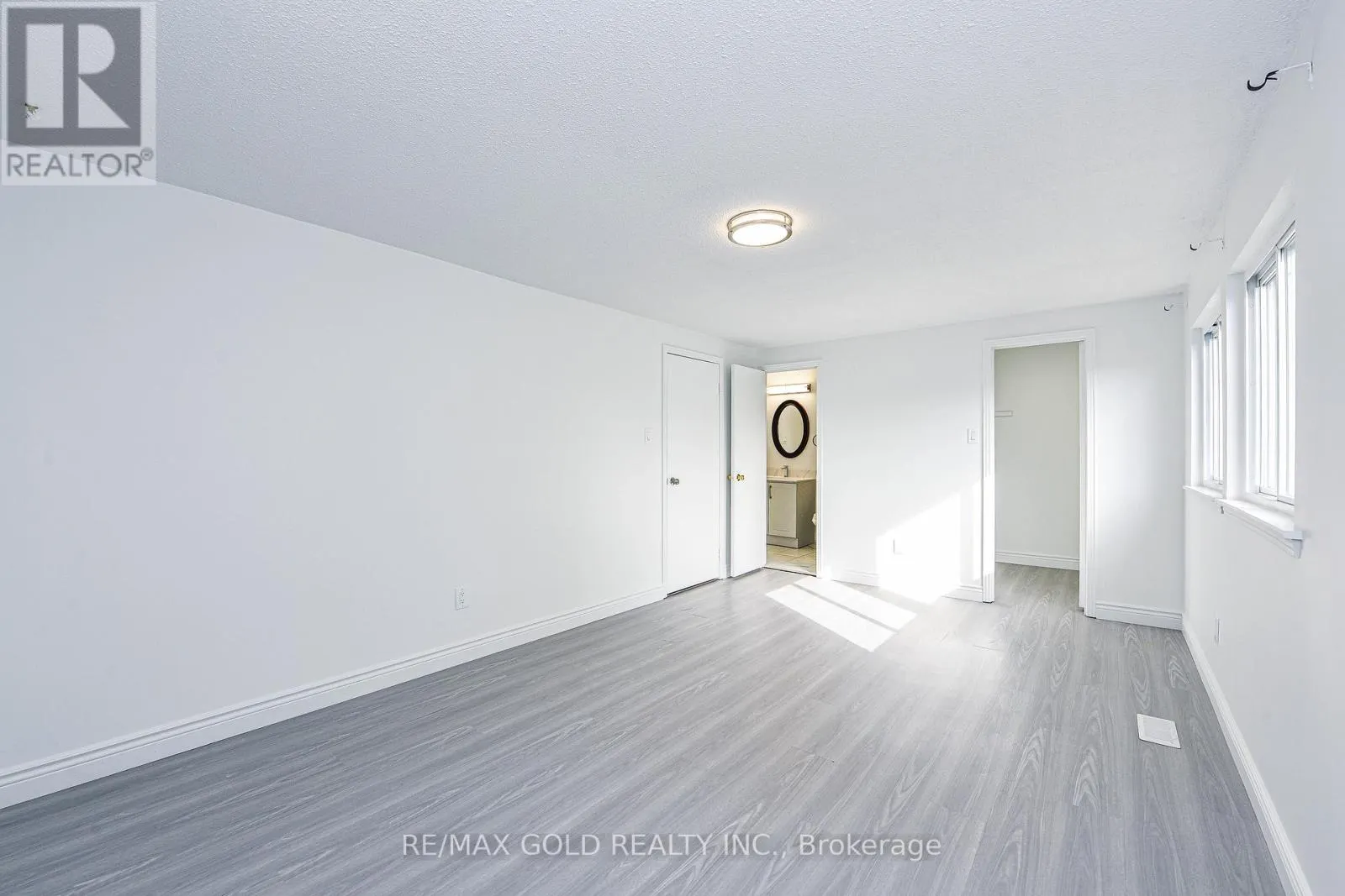 14 NOTTAWASAGA CRESCENT