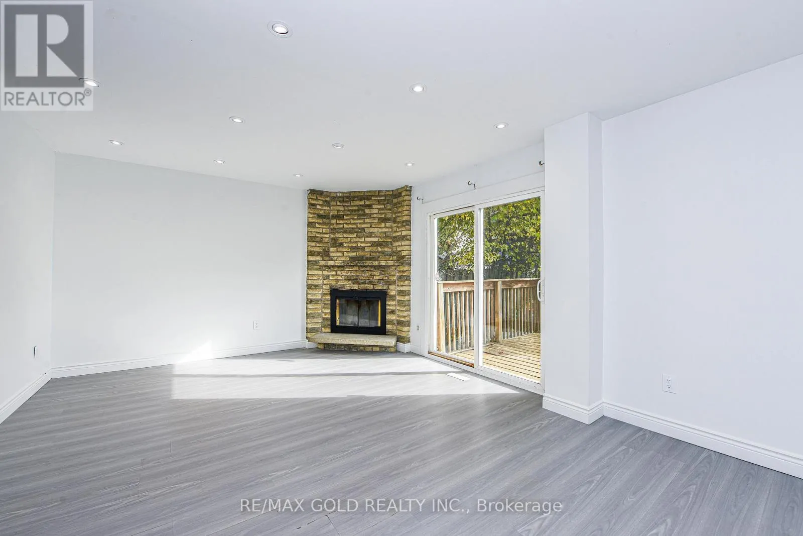 14 NOTTAWASAGA CRESCENT