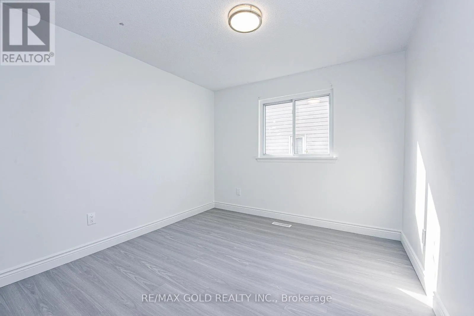 14 NOTTAWASAGA CRESCENT