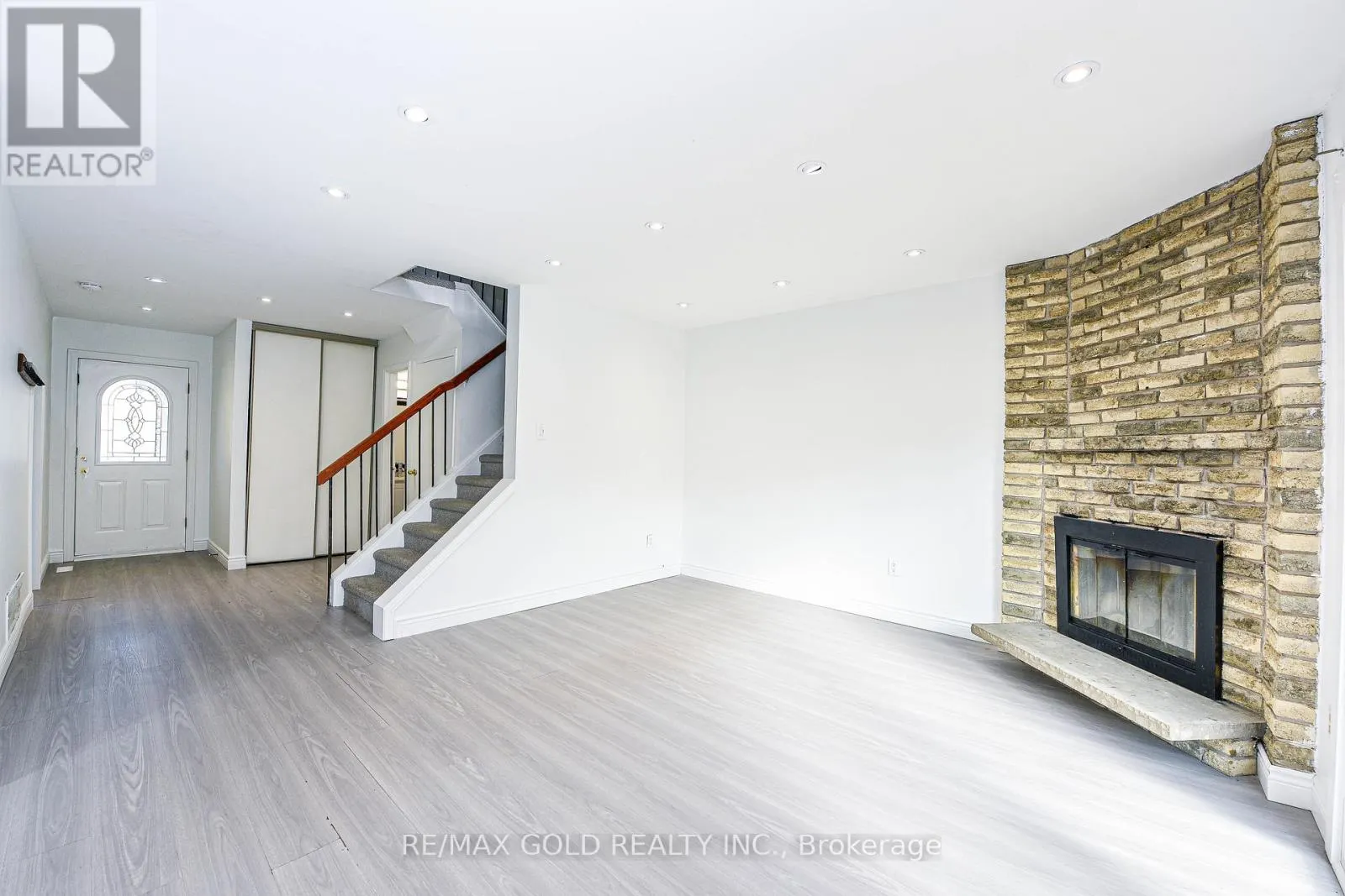 14 NOTTAWASAGA CRESCENT