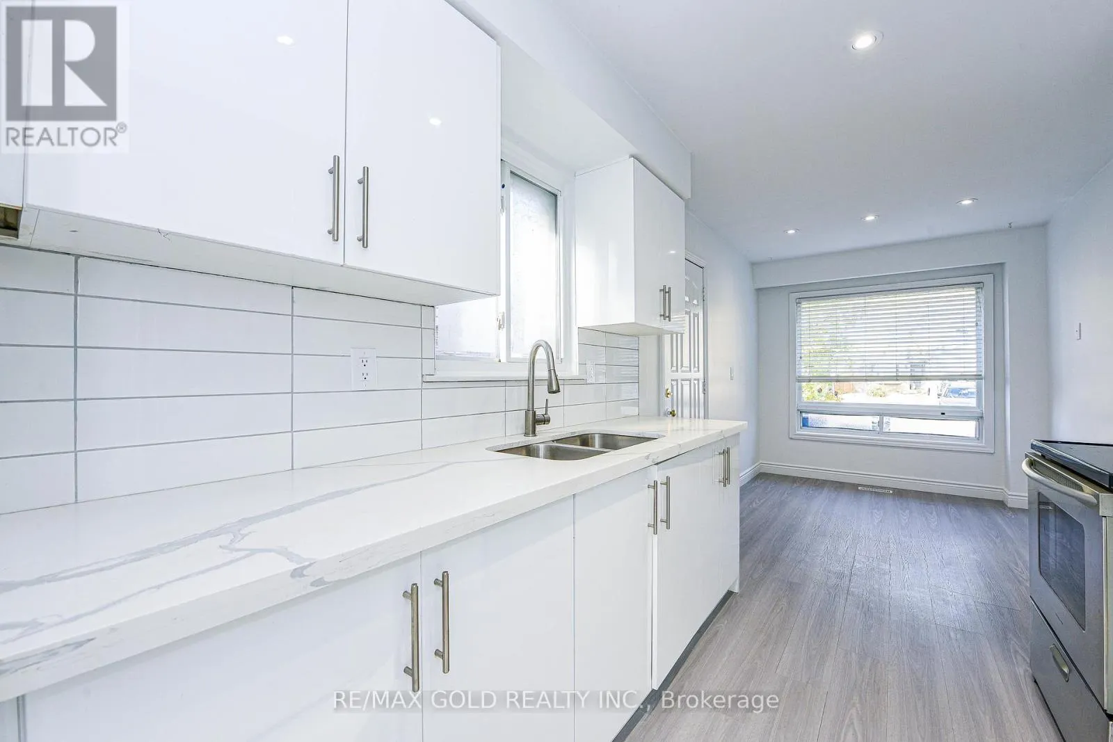 14 NOTTAWASAGA CRESCENT